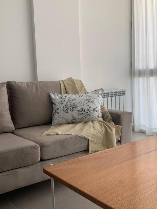 One-Bedroom Apartment photo 3