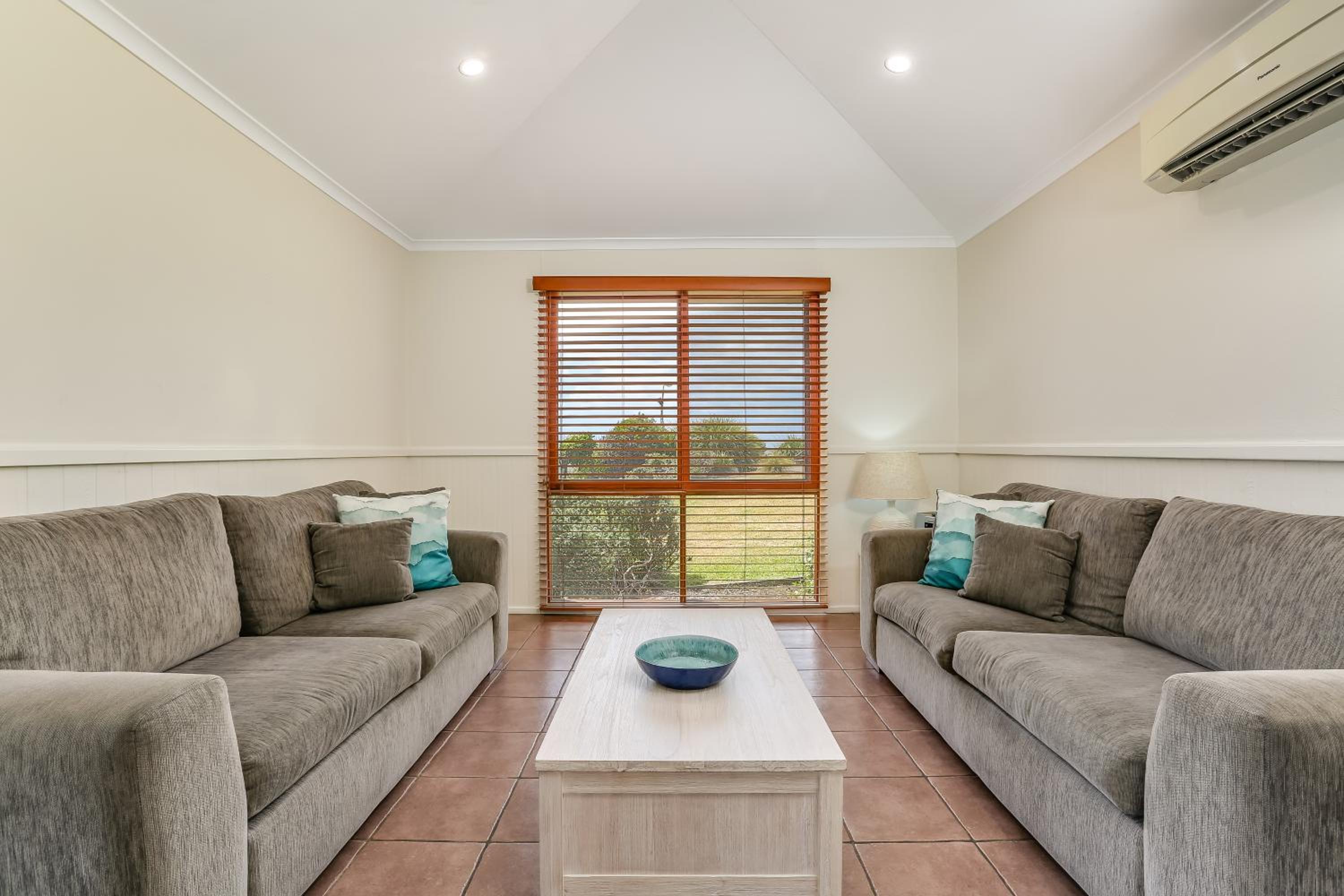 Three-Bedroom Cabin (No Spa Bath) - Ocean Dream photo 1