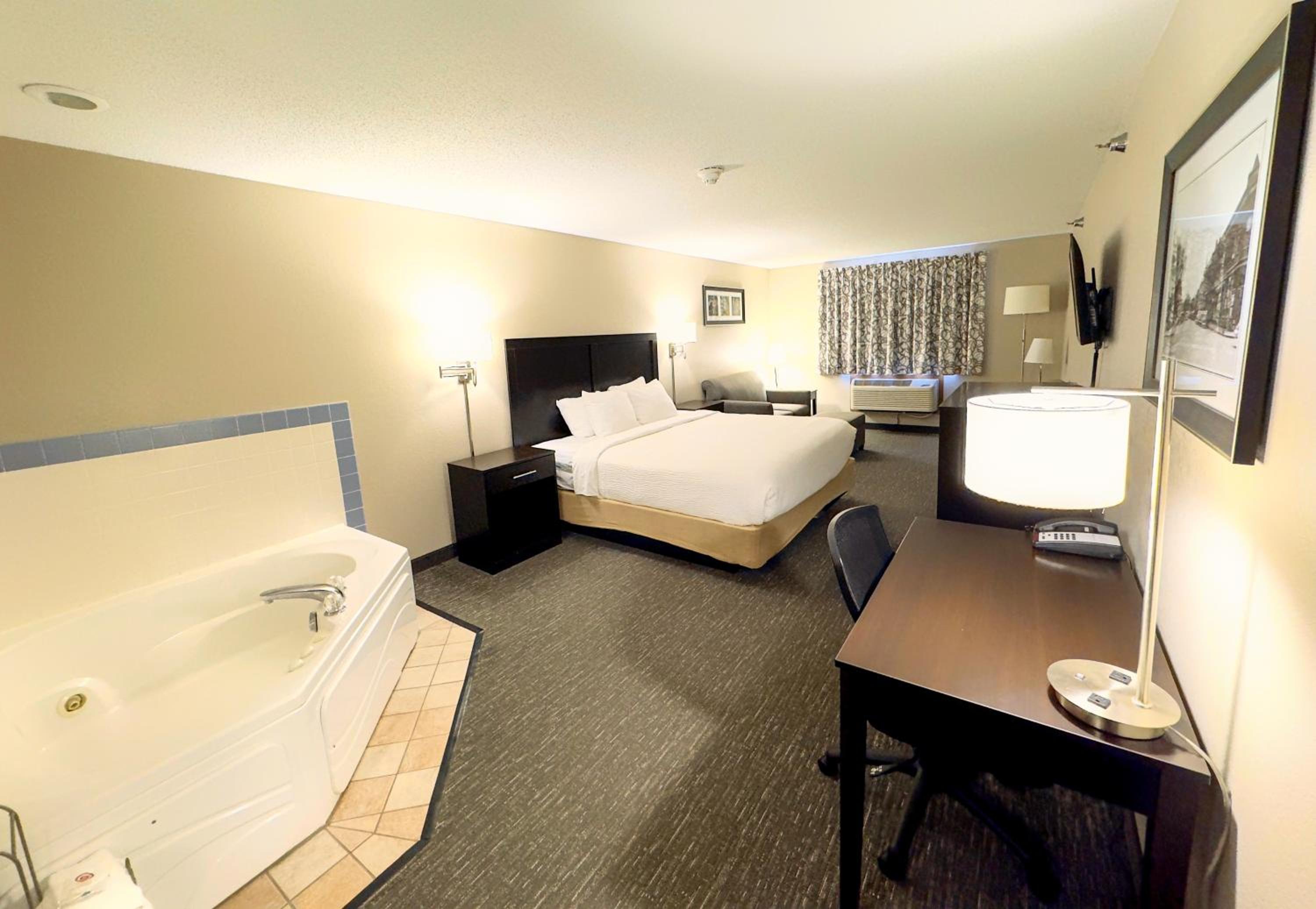 King Suite with Spa Bath