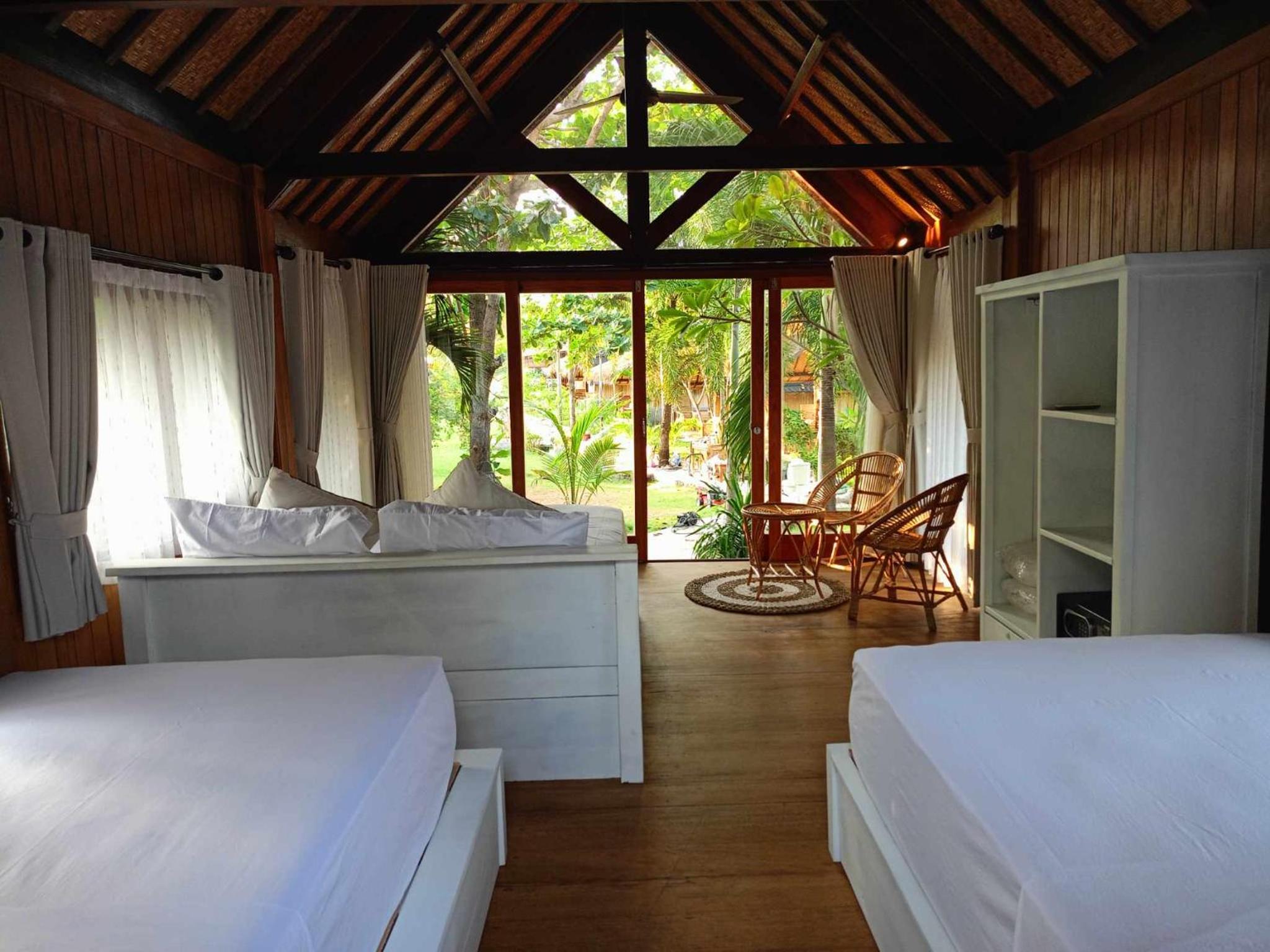 Deluxe Bungalow with Garden View