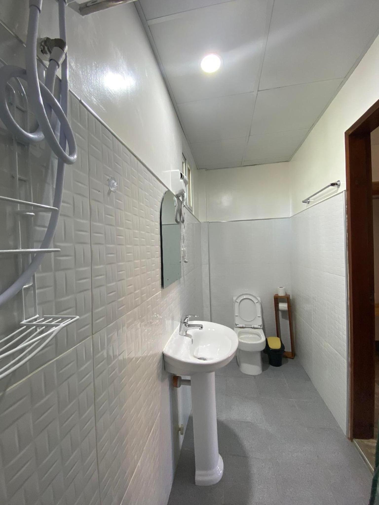 Basic Triple Room photo 3