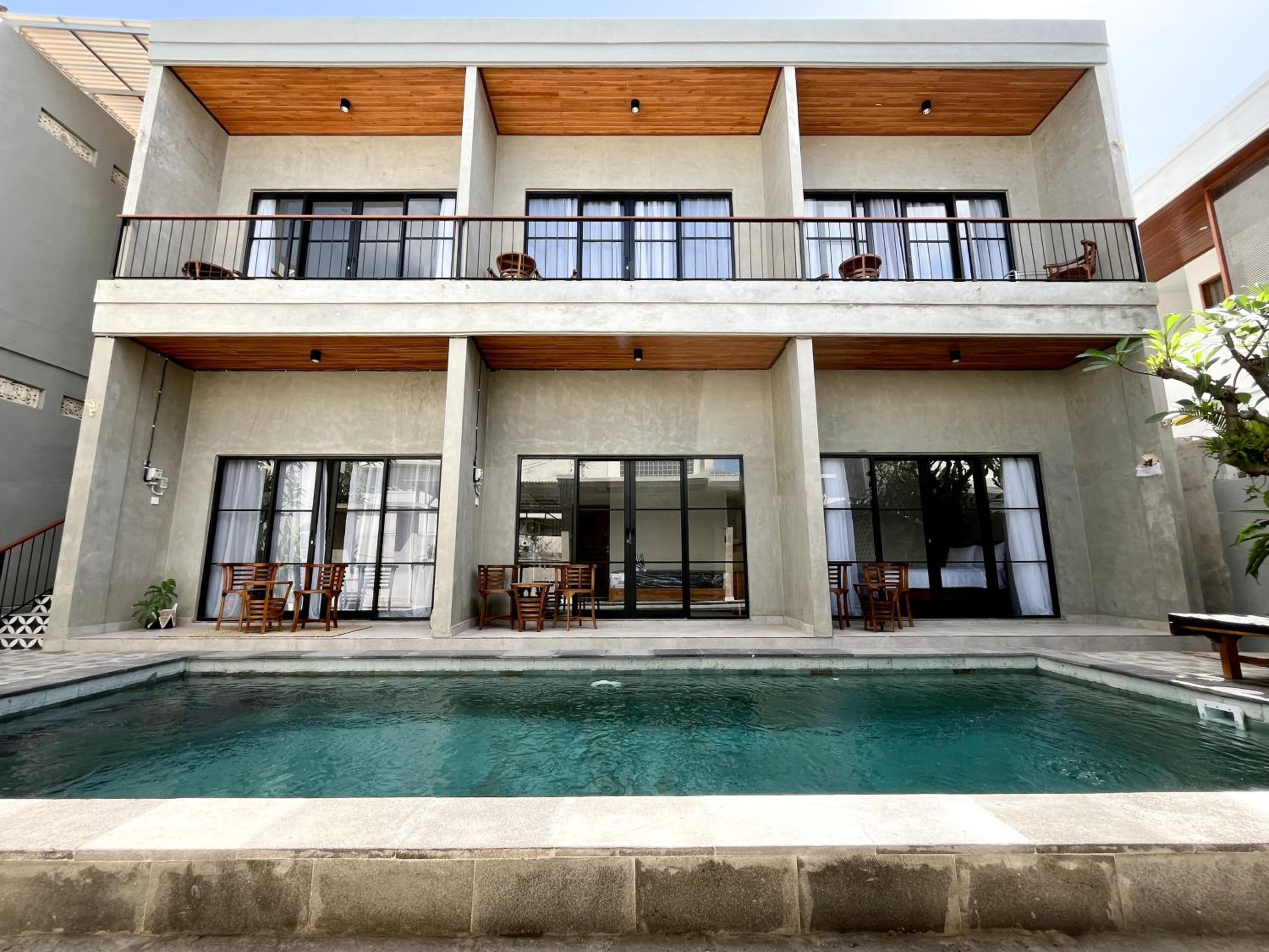 Deluxe Double Room with Pool View - Photo 15