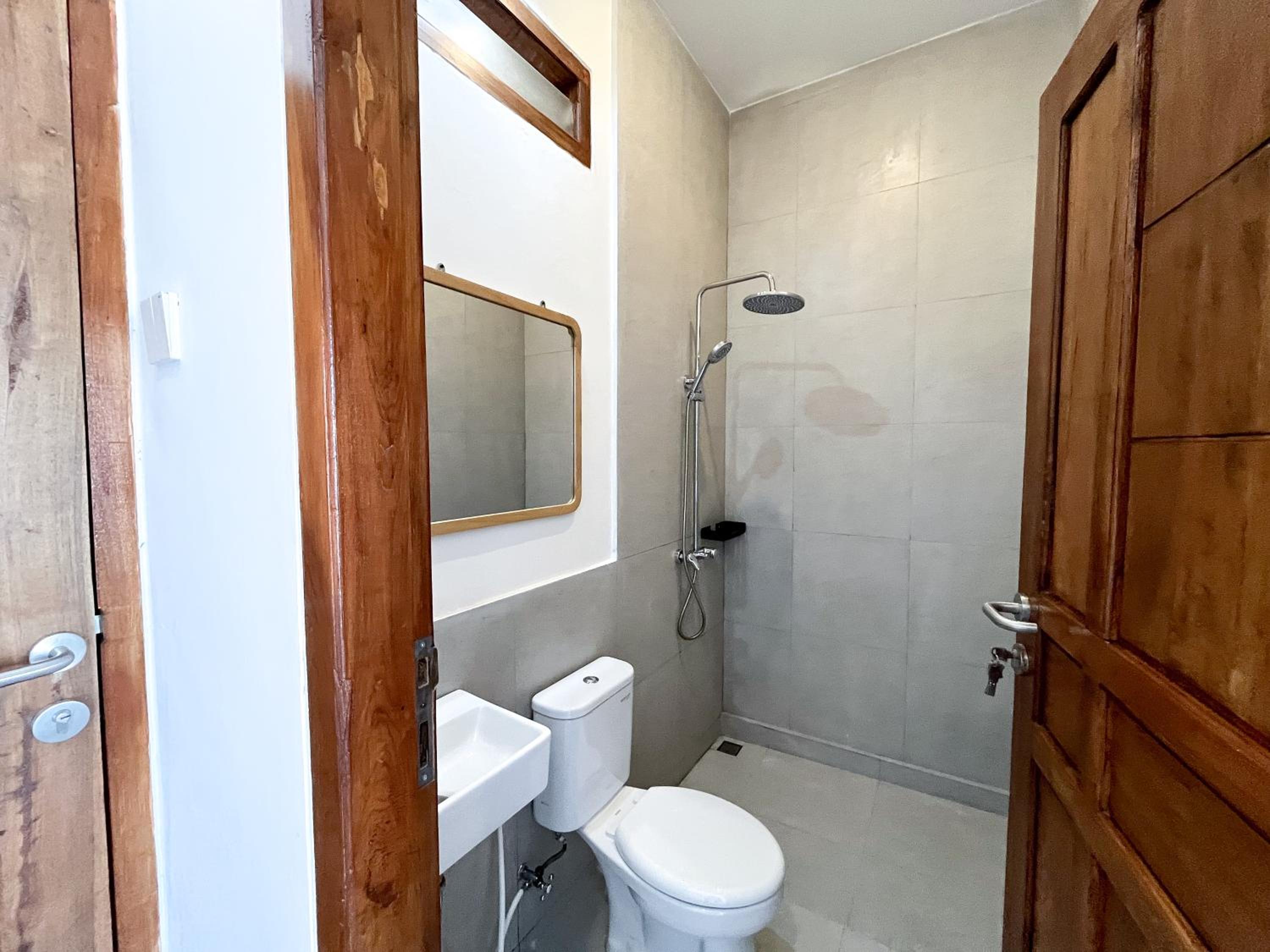 Deluxe Double Room with Pool View - Photo 10