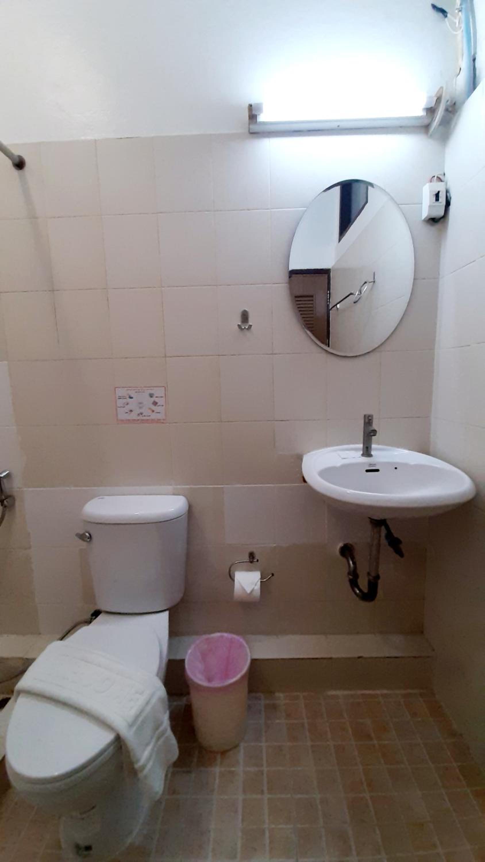 Deluxe One-Bedroom Apartment photo 3