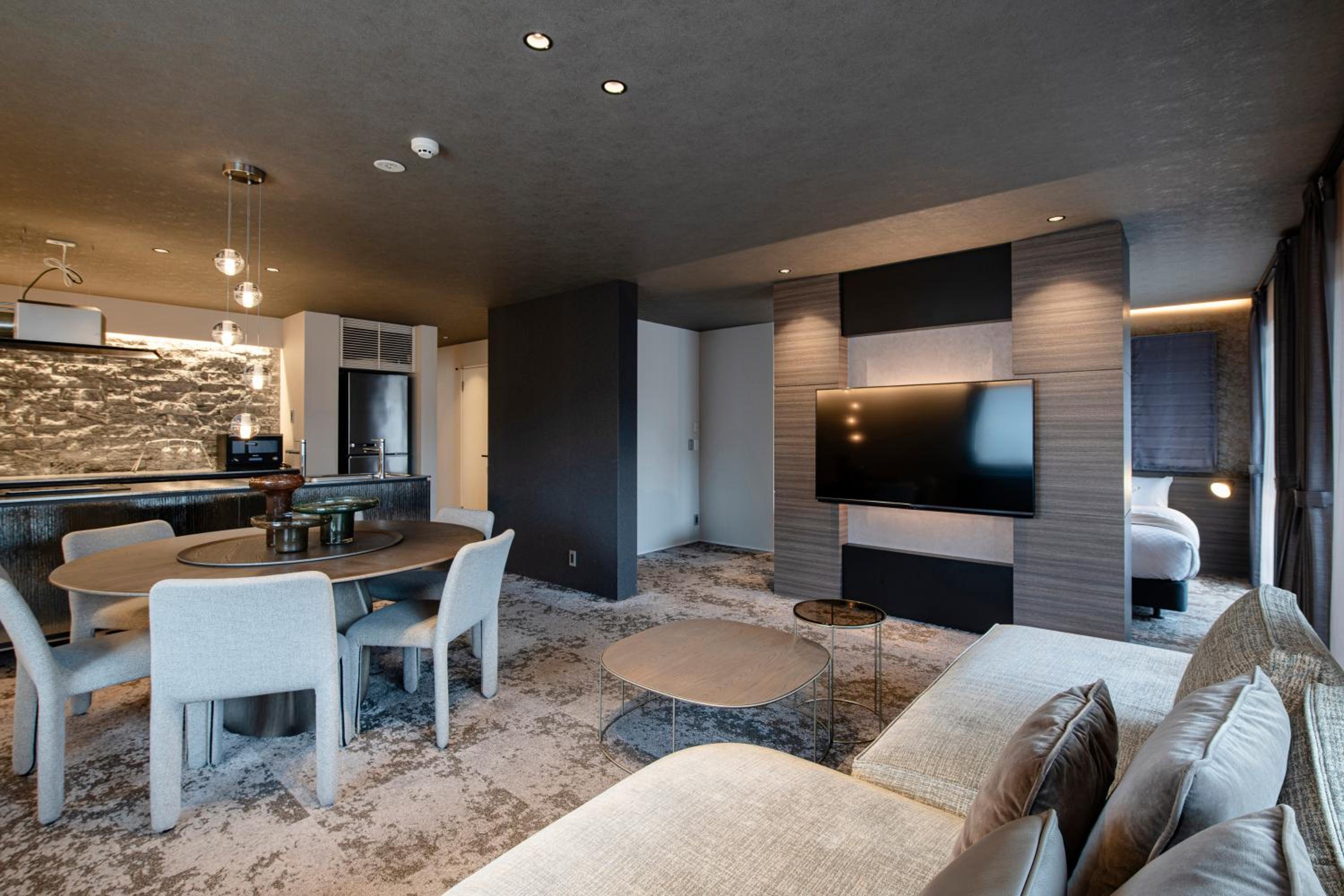 Two-Bedroom Suite - Photo 34