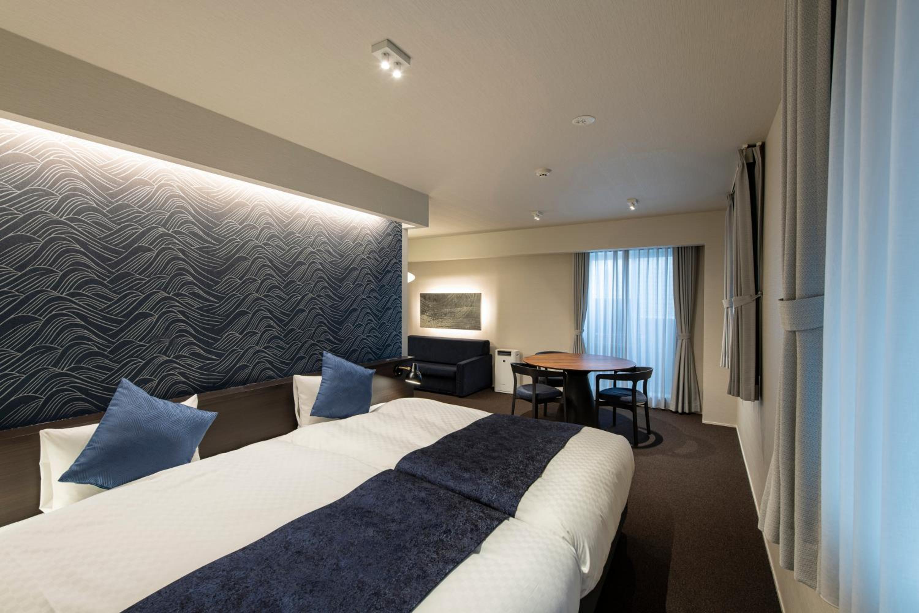 Large Twin Room - Photo 22