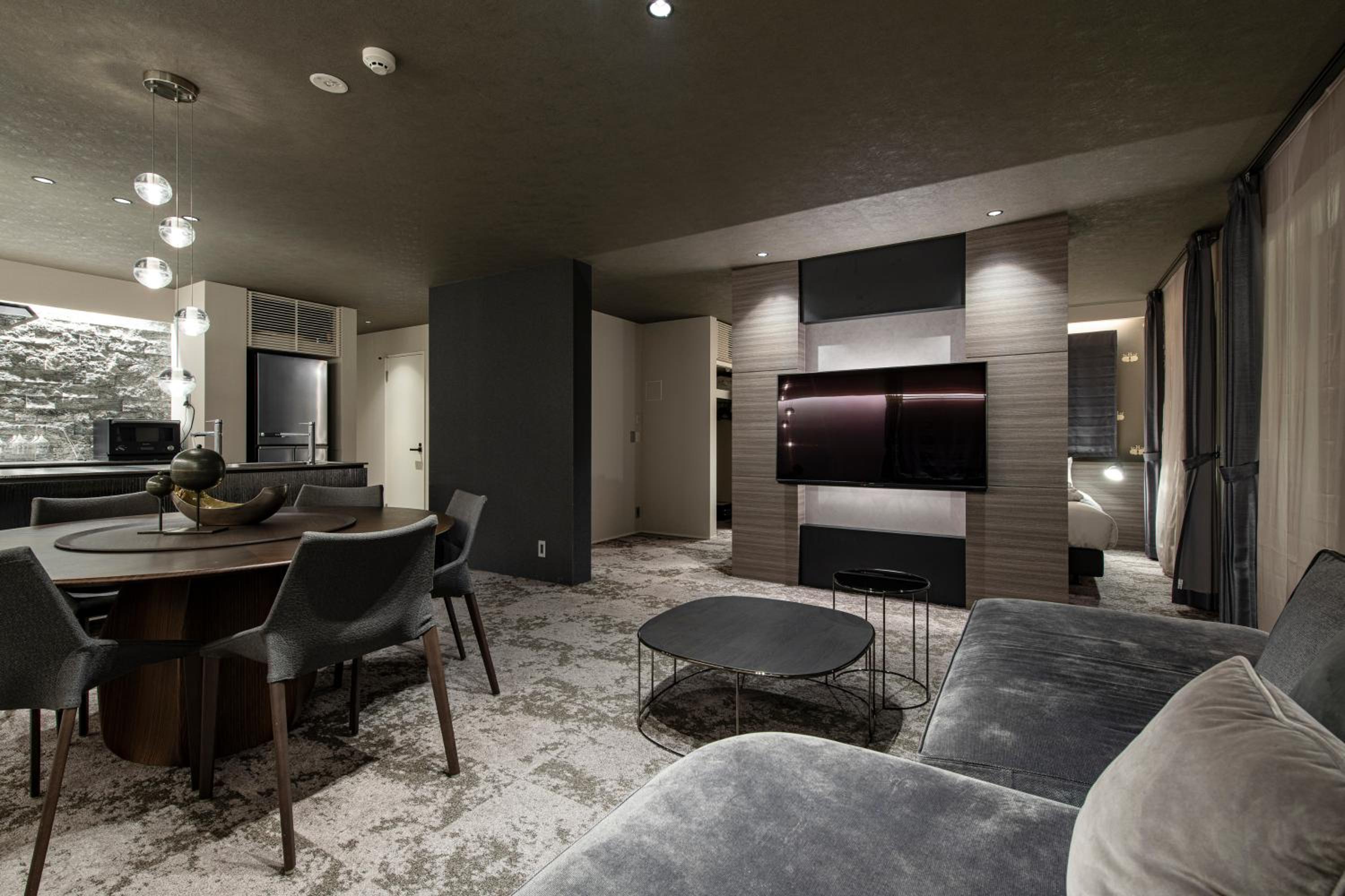 Two-Bedroom Suite - Photo 27