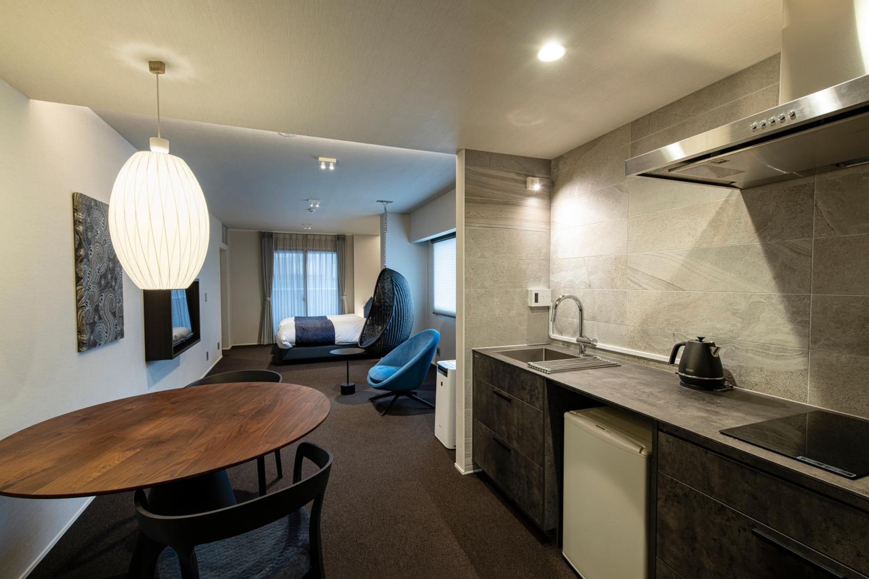 Large Twin Room - Photo 19