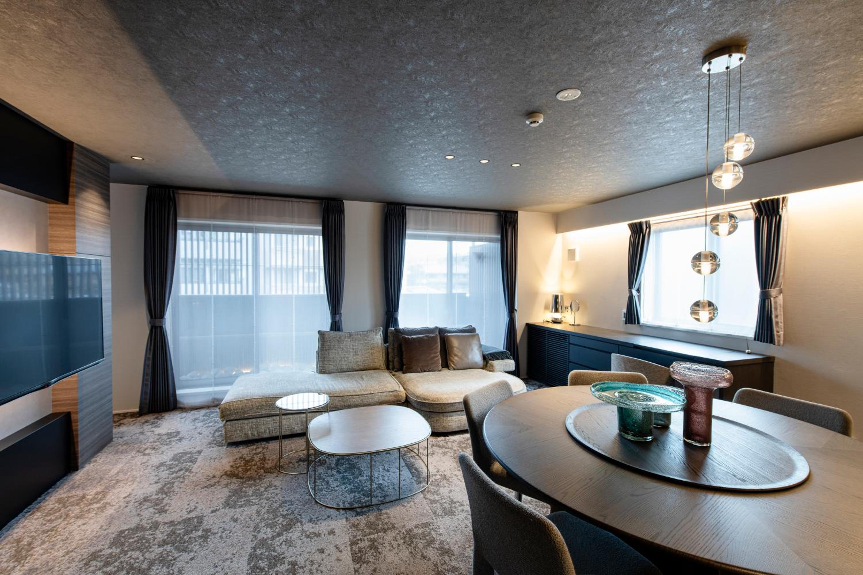 Two-Bedroom Suite - Photo 24