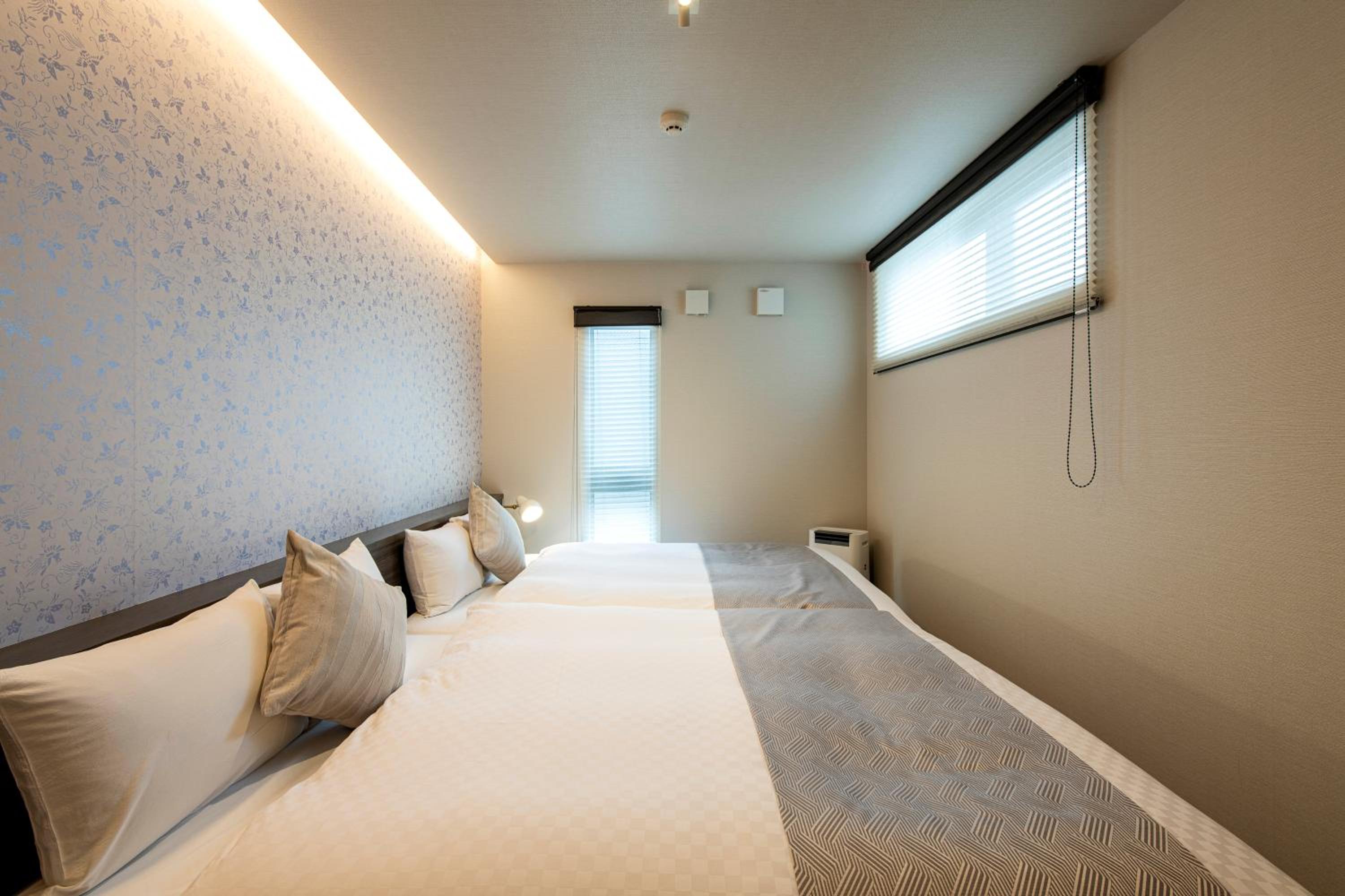 Two-Bedroom Suite - Photo 21