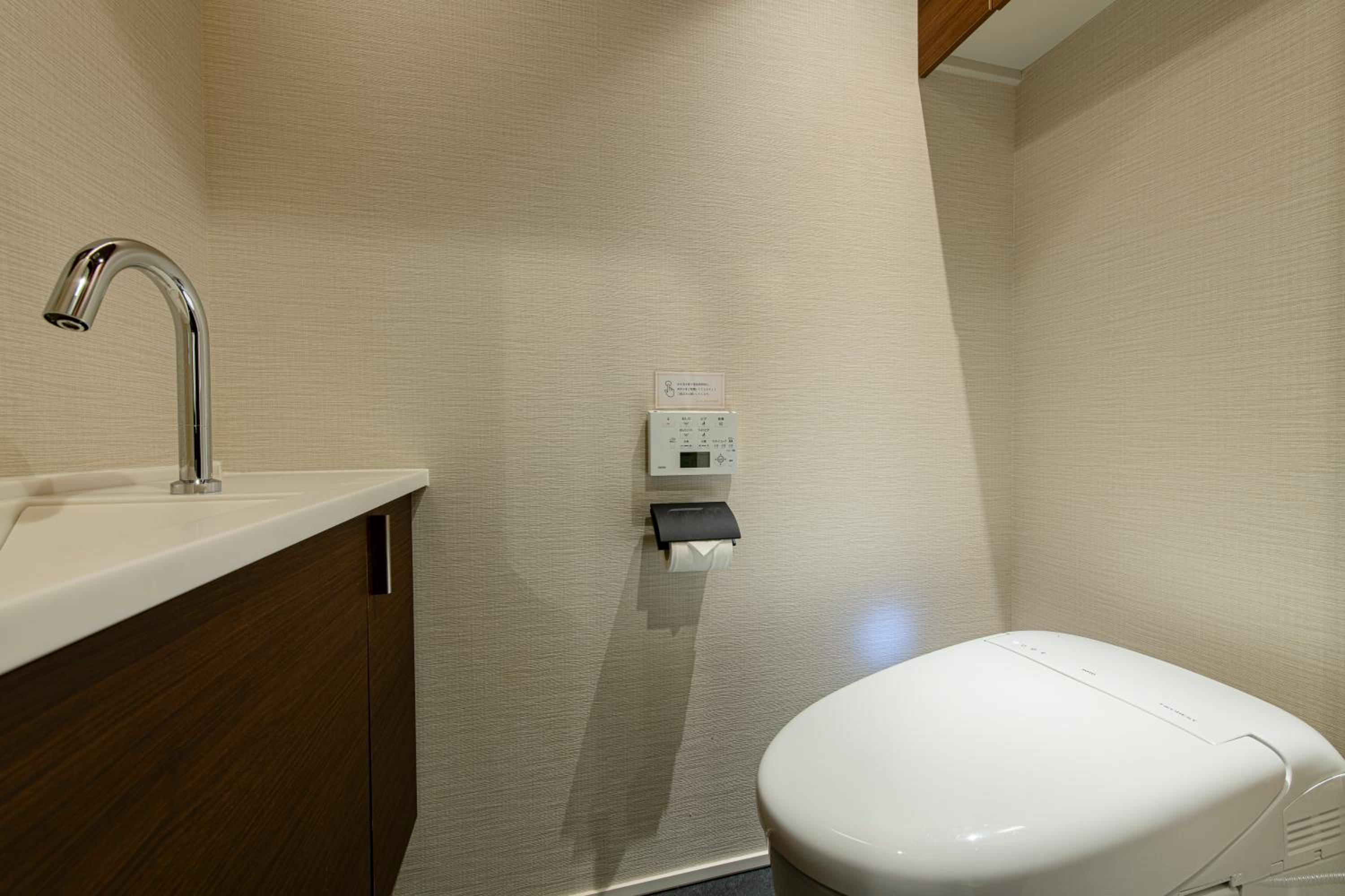 Quadruple Room - Photo 23