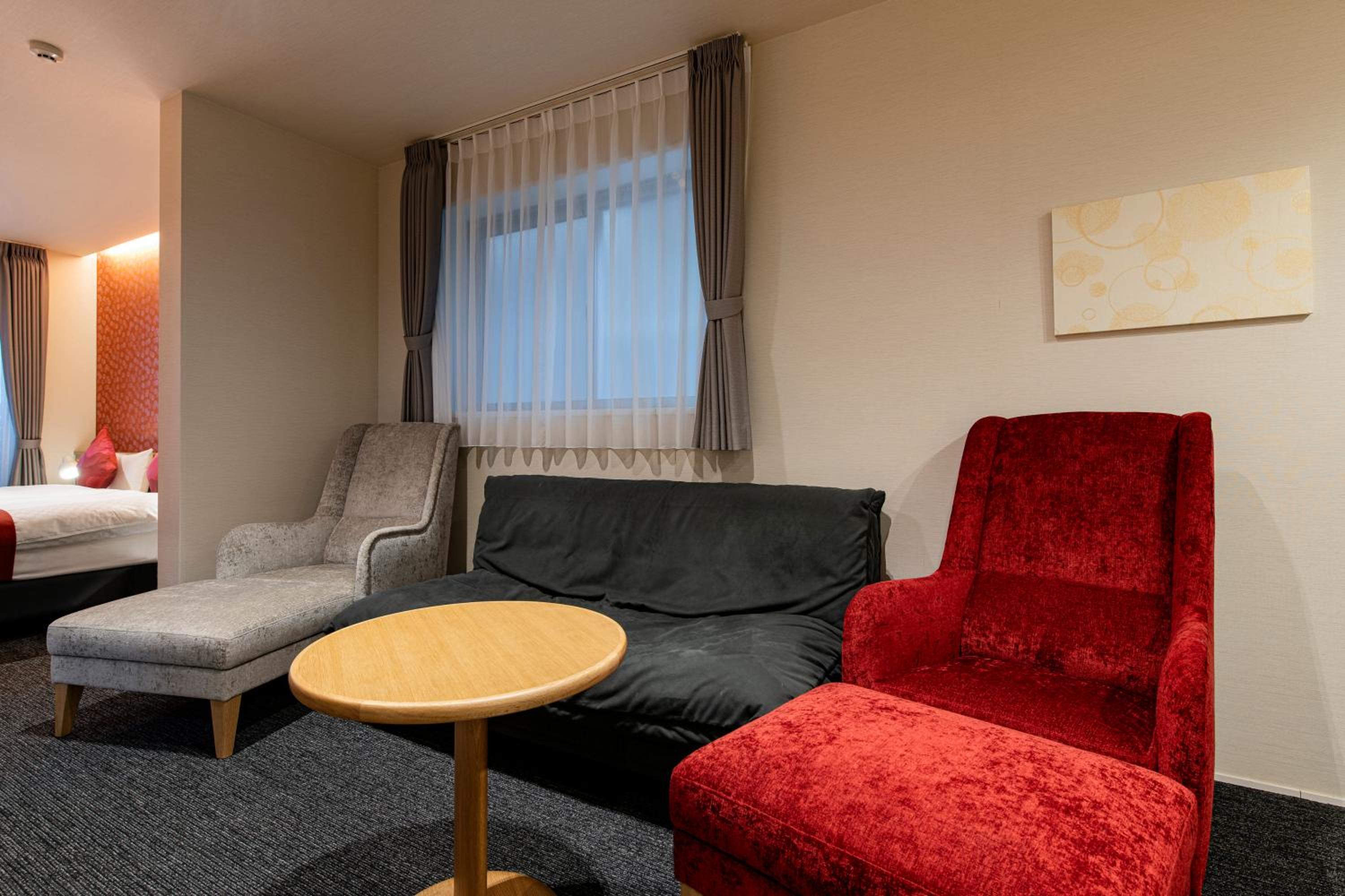 Economy Twin Room - Photo 17