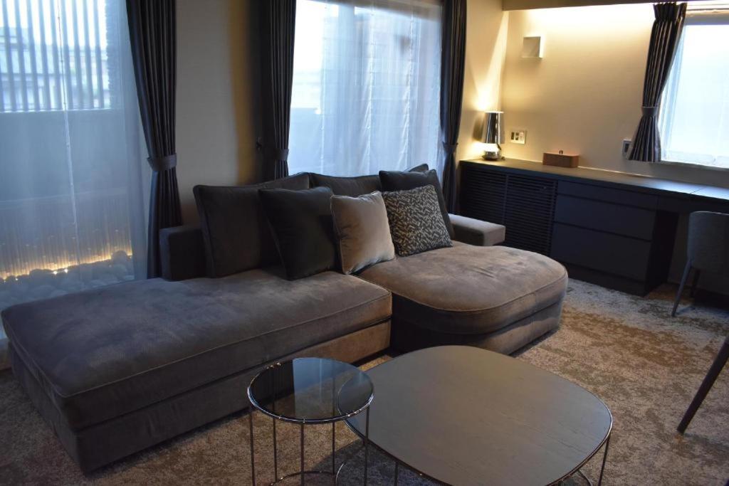 Two-Bedroom Suite - Photo 13