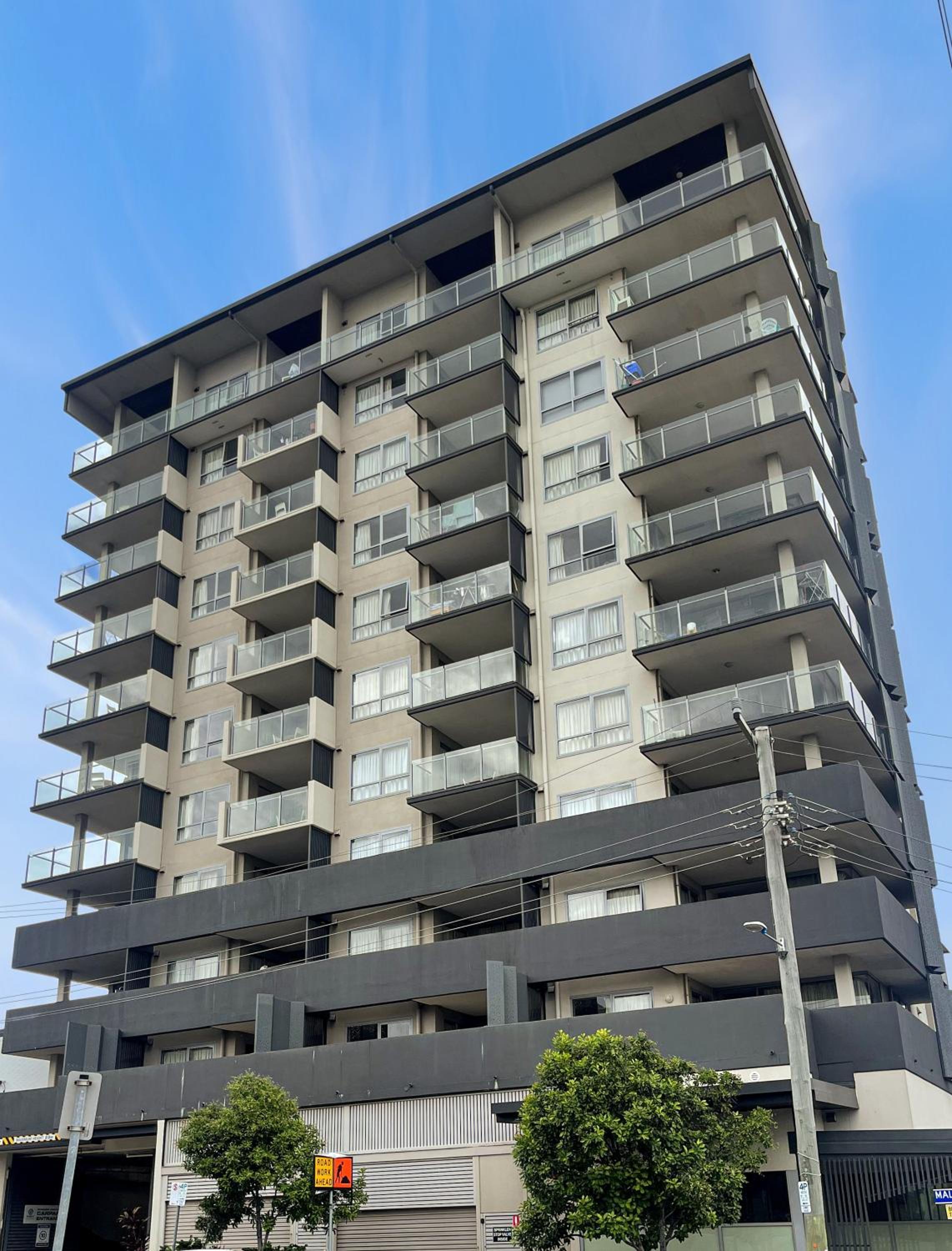Two-Bedroom Apartment - Governor