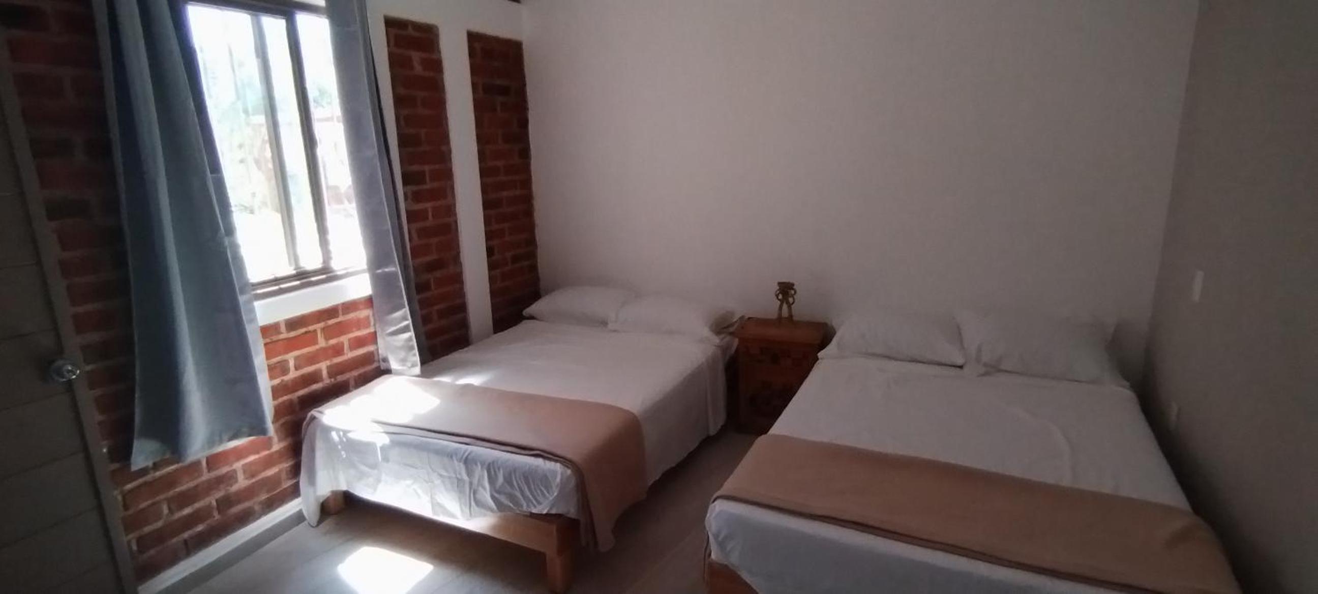 Six-Bedroom House photo 1