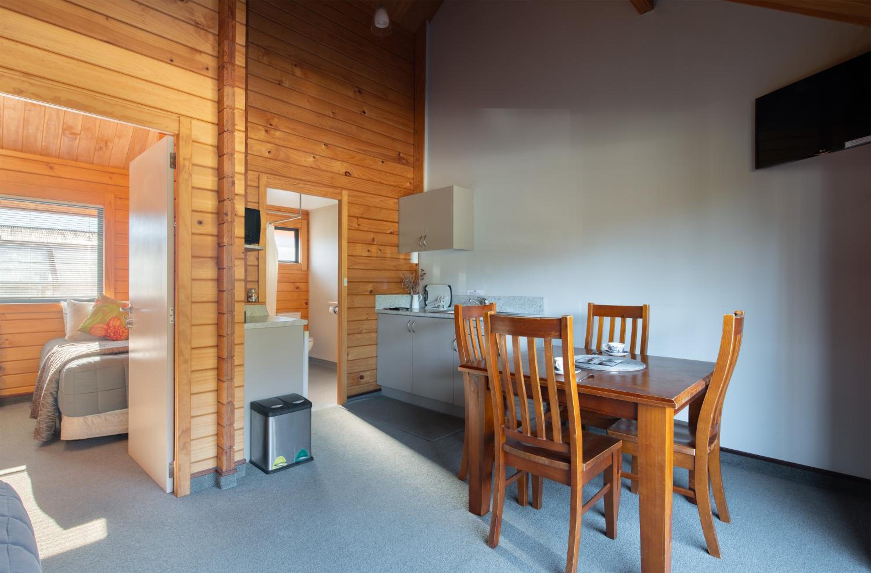 One-Bedroom Studio