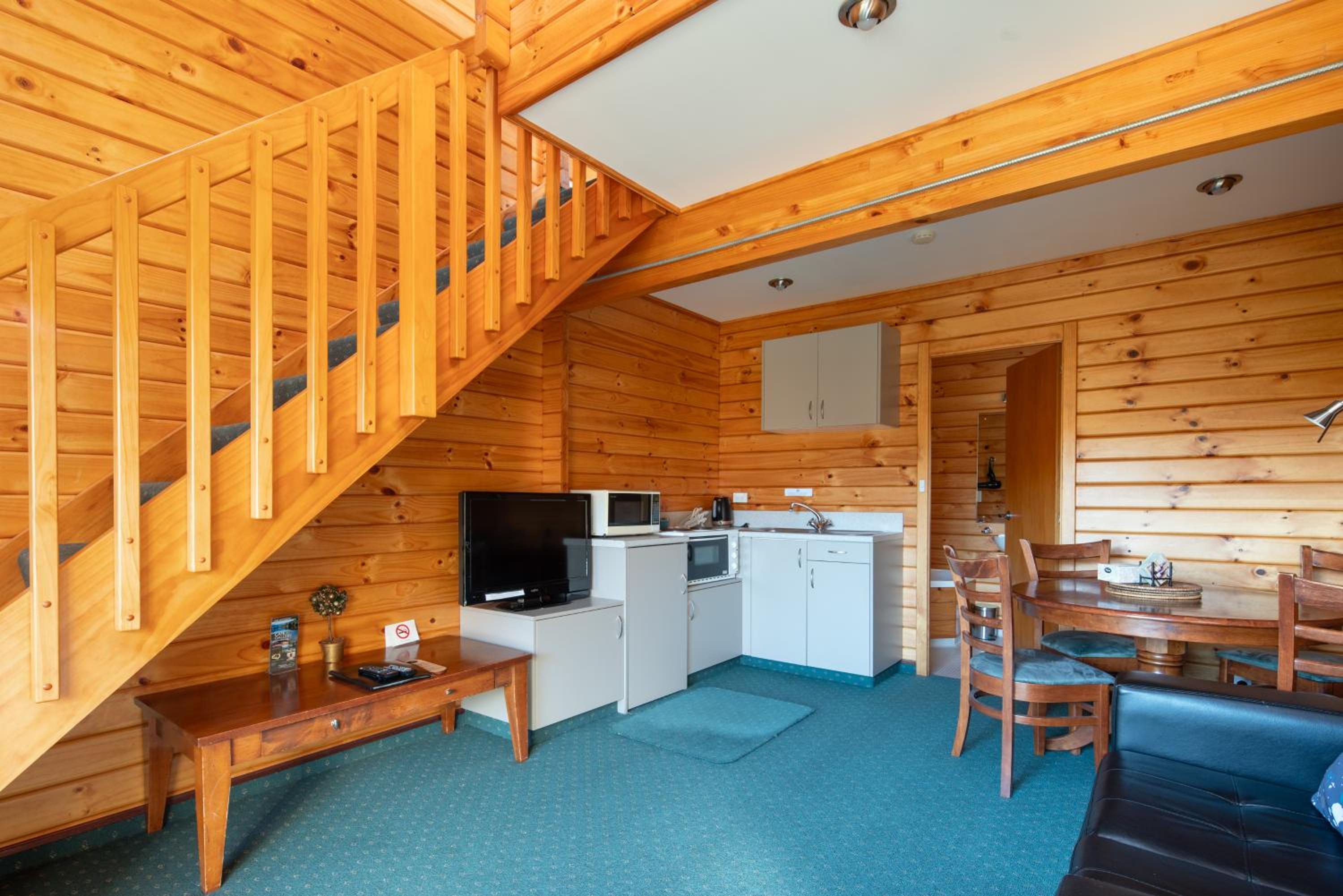 Mezzanine ( 3 Adults )