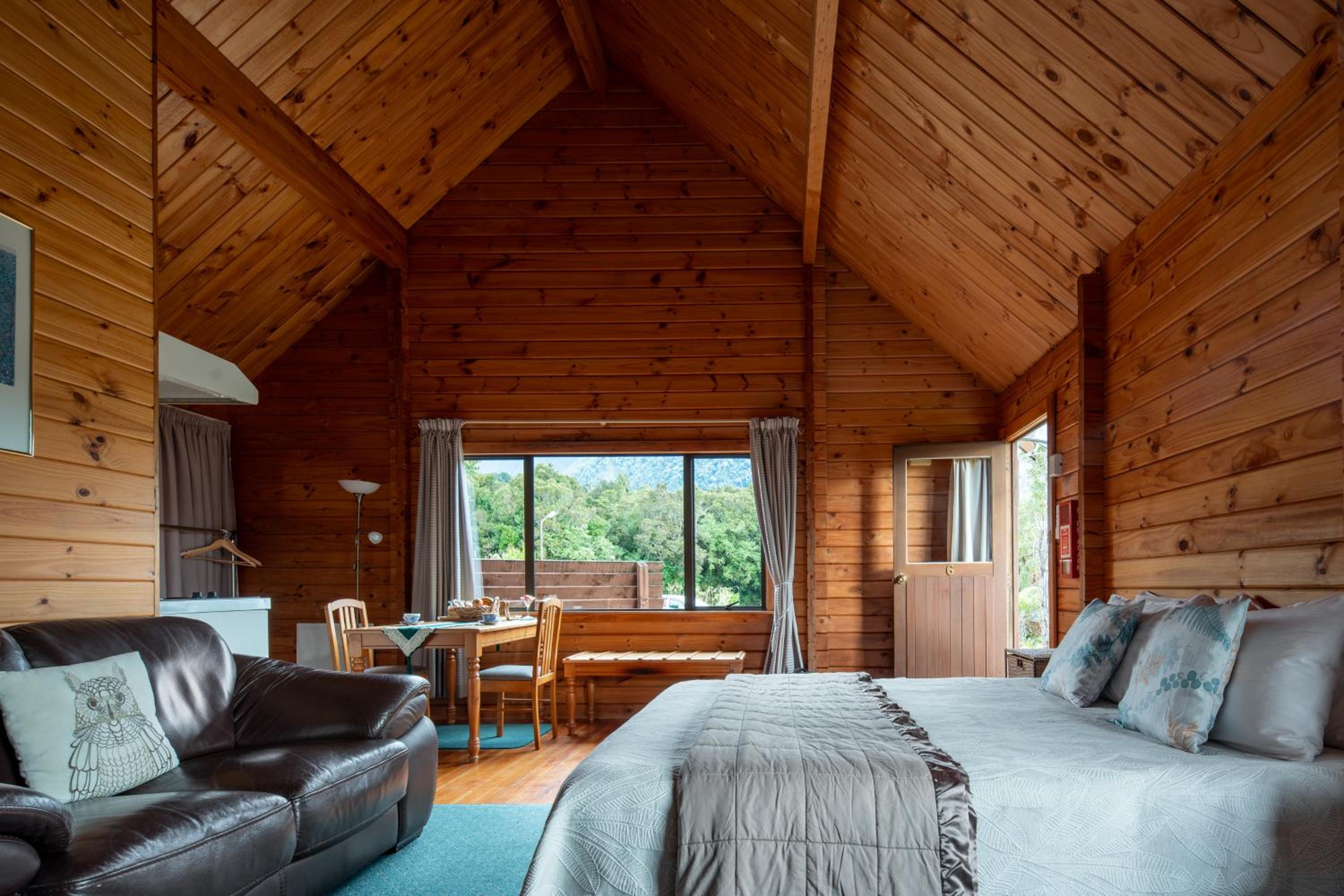 King Spa Chalet