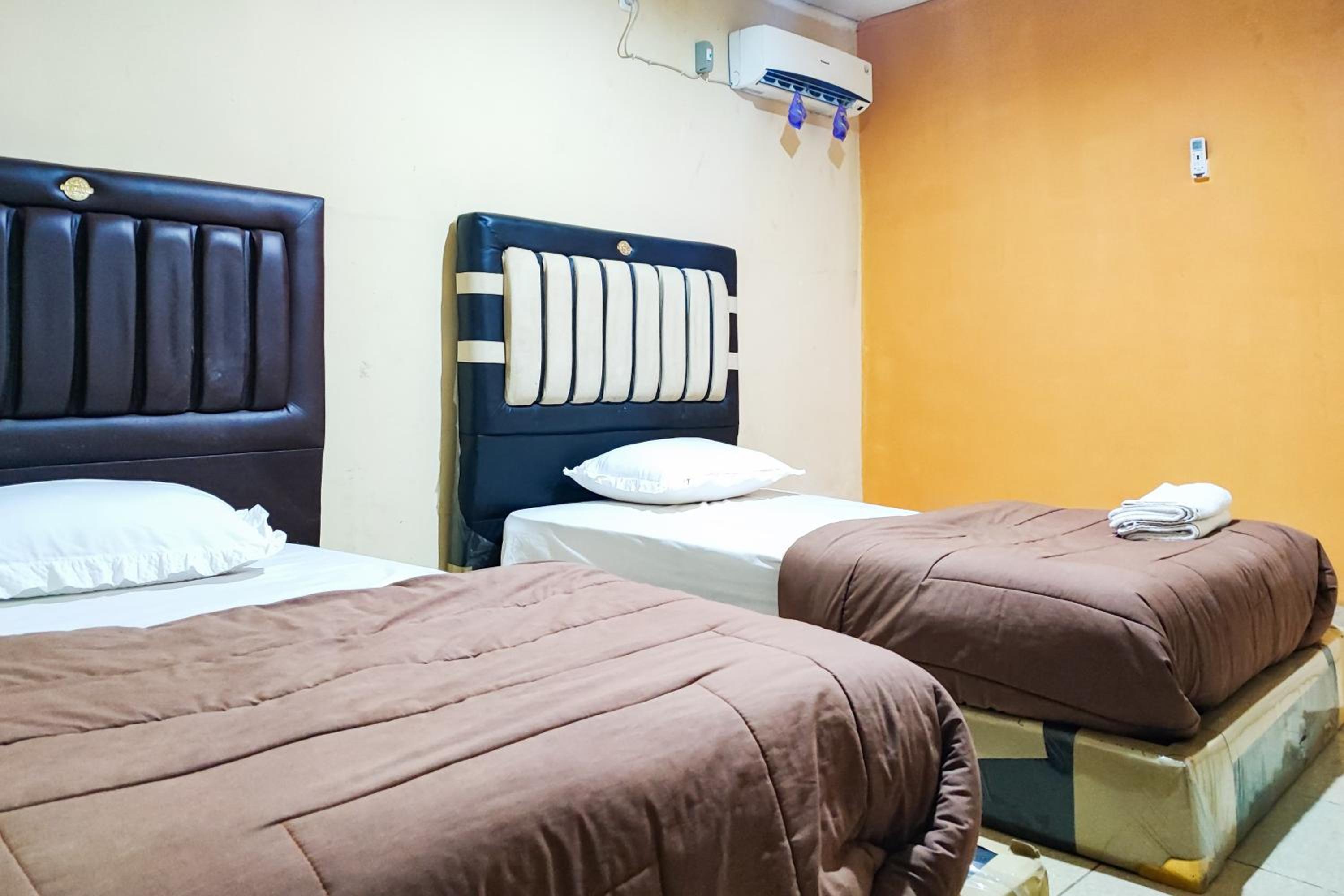 Standard Twin Room photo 1