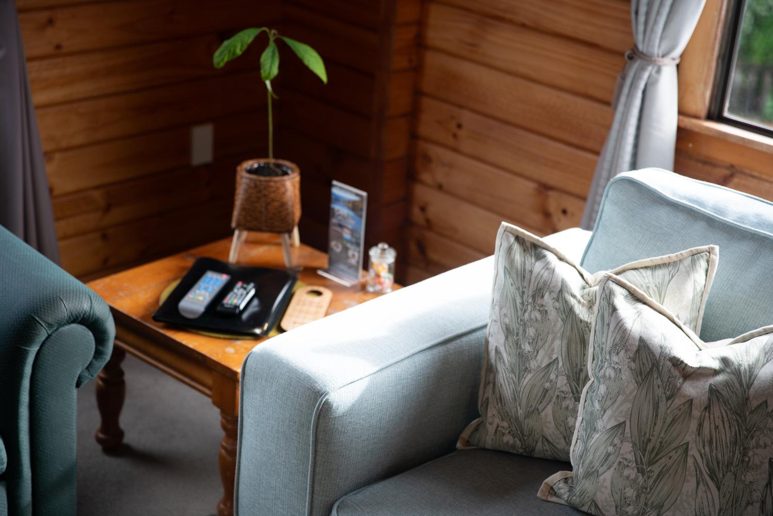Superior Double Room thumbnail 6