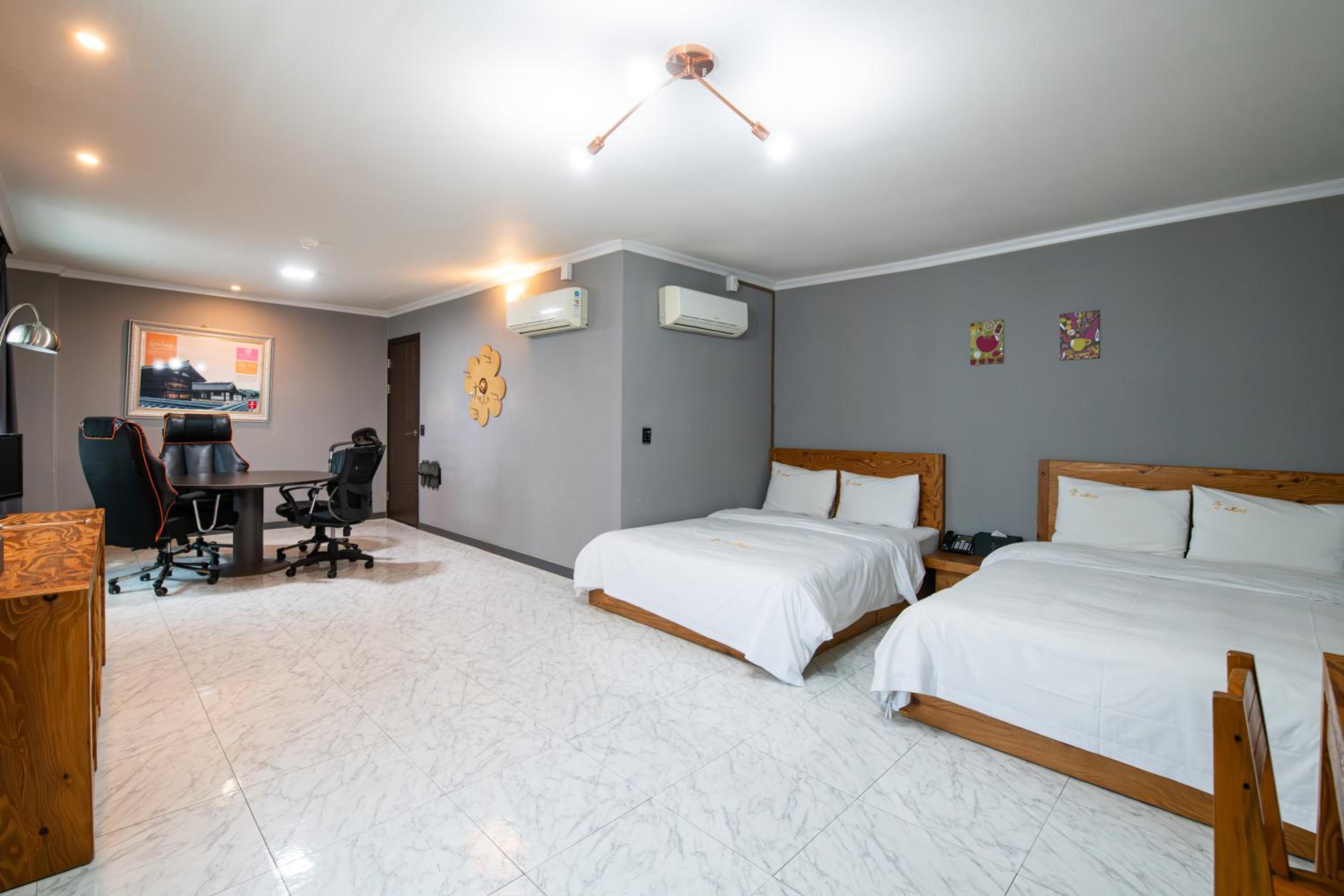 Family Suite