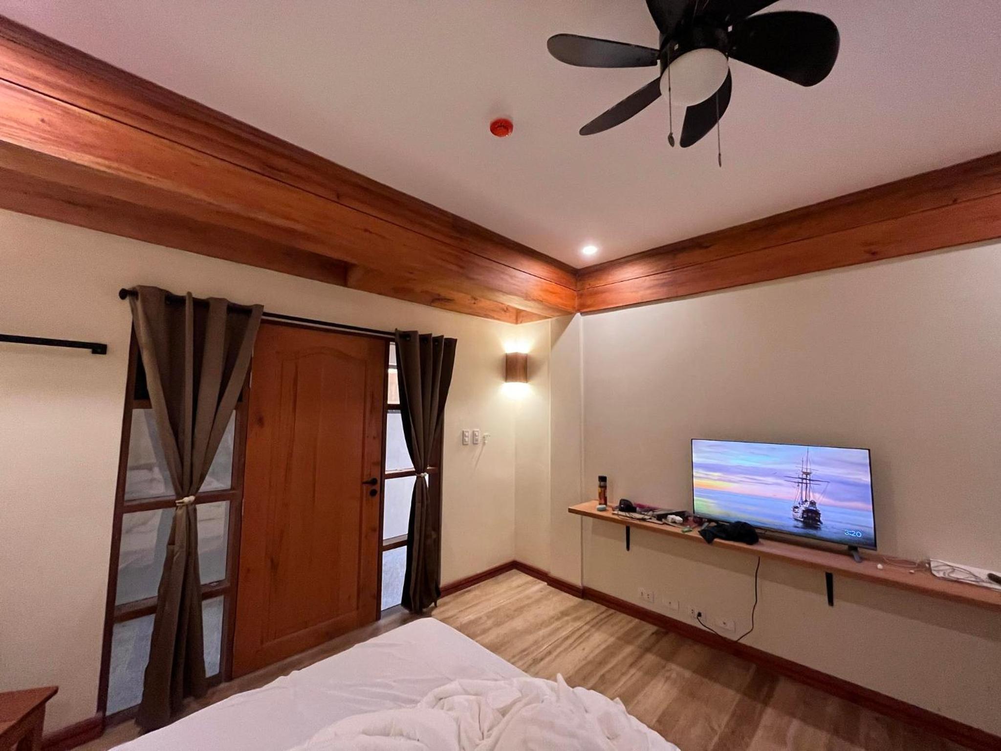Executive Suite photo 2