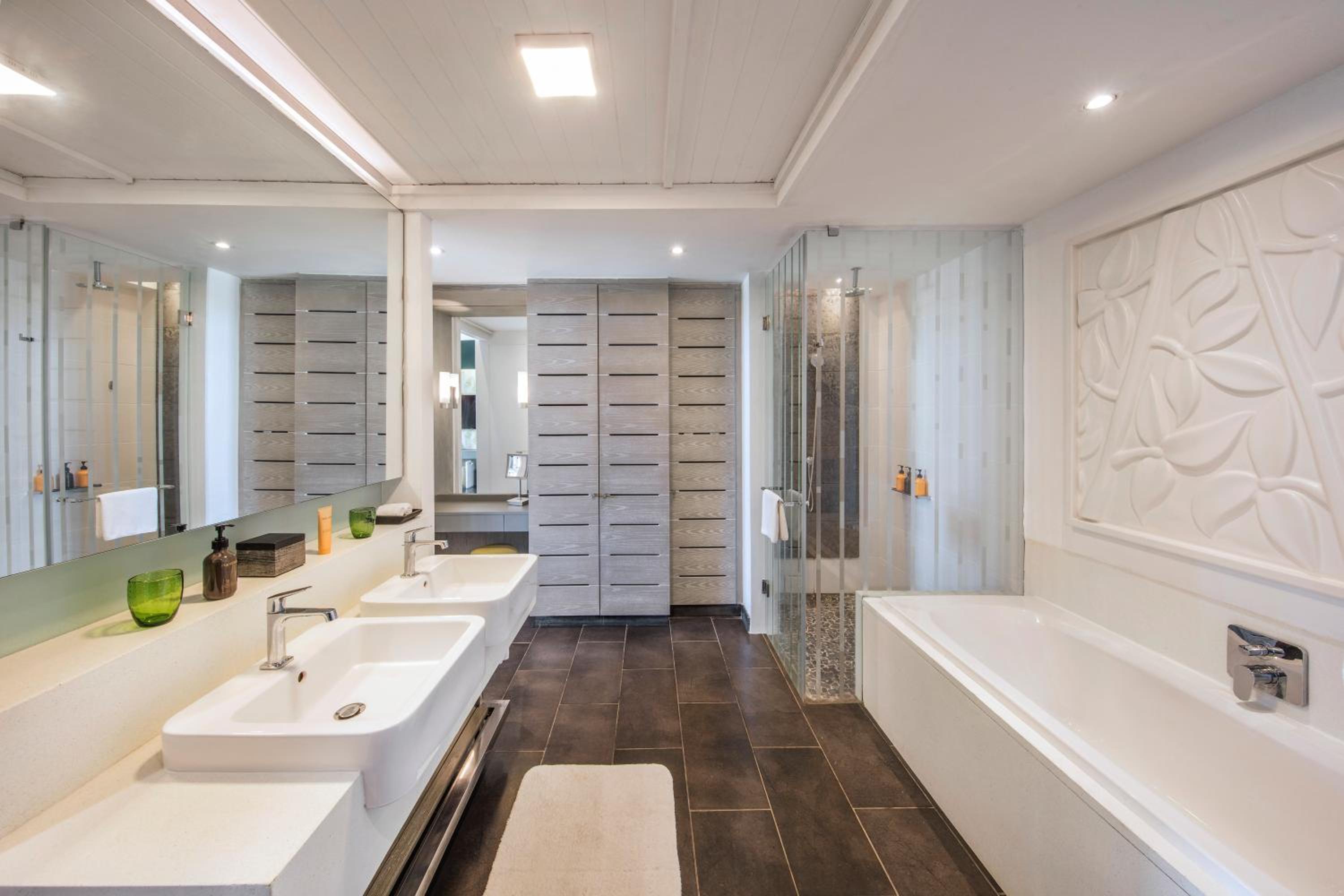 Junior Suite - Beachfront - Photo 5