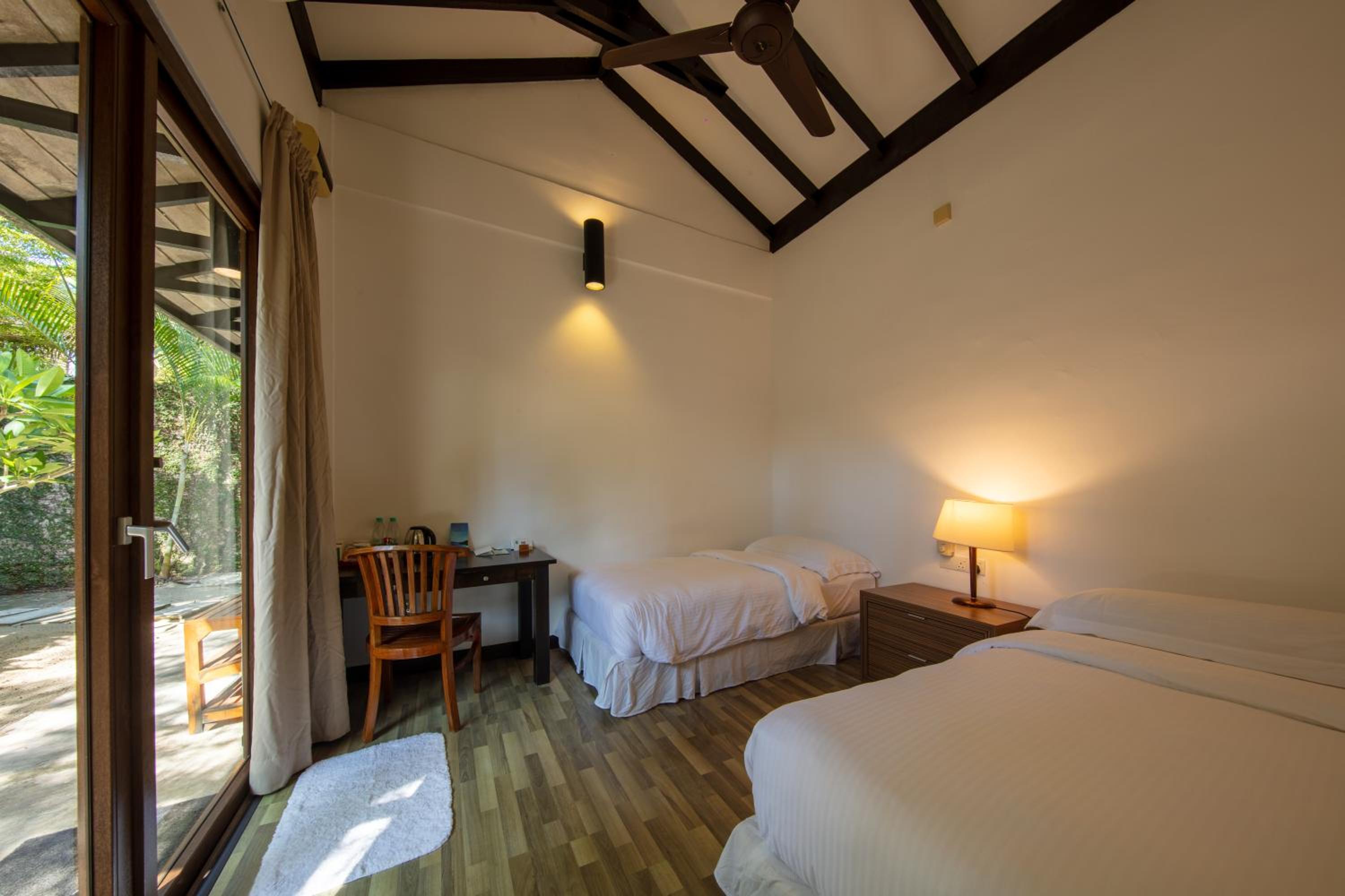 Two Bedrooms & Two Bathroom Family Villa photo 2