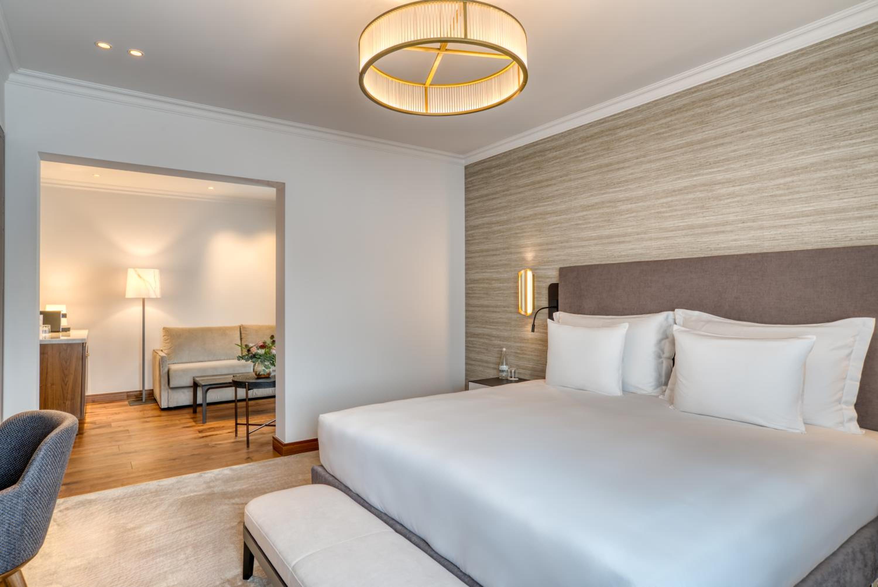 Premier Junior Suite