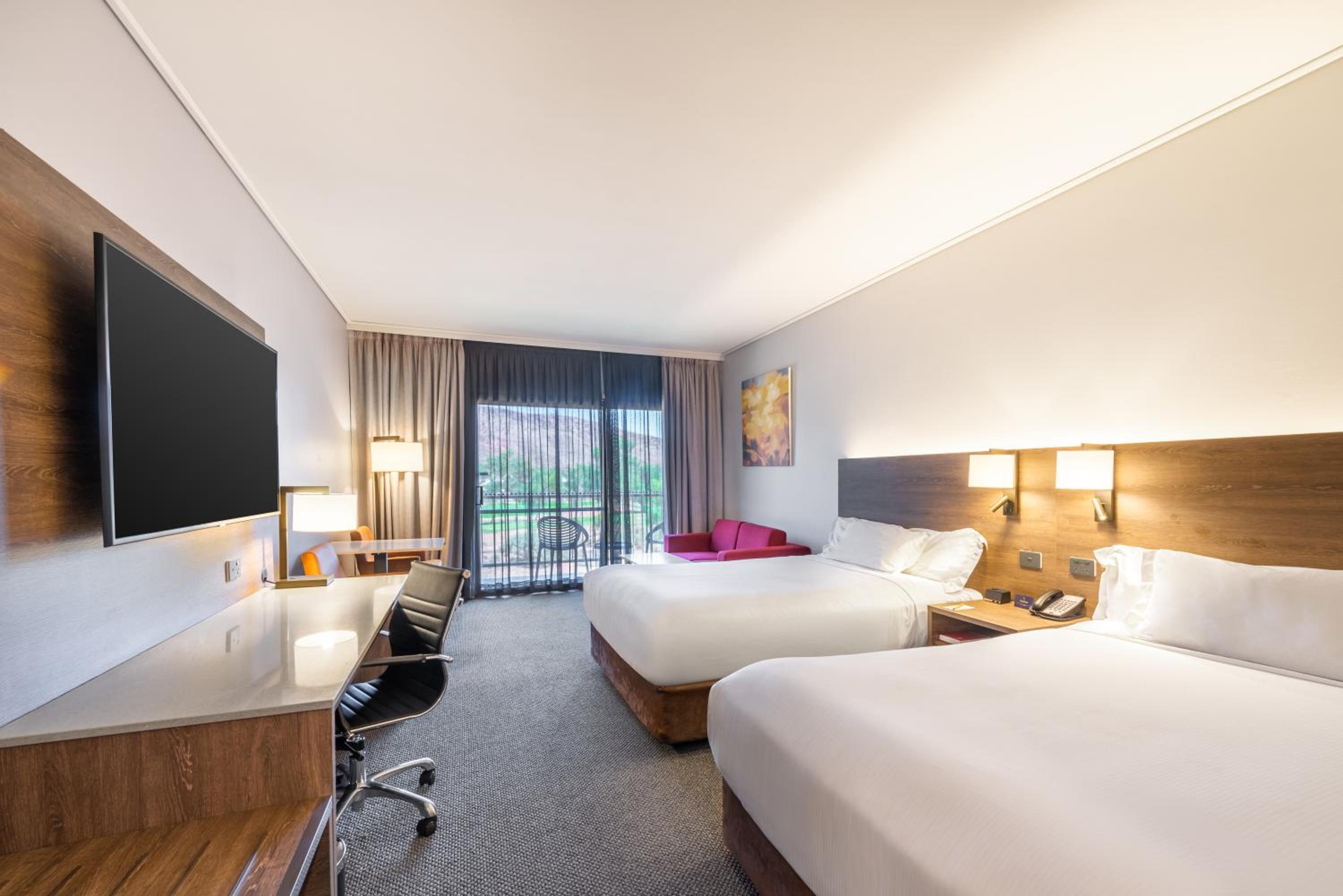 Double Double Deluxe Room with Mountain View