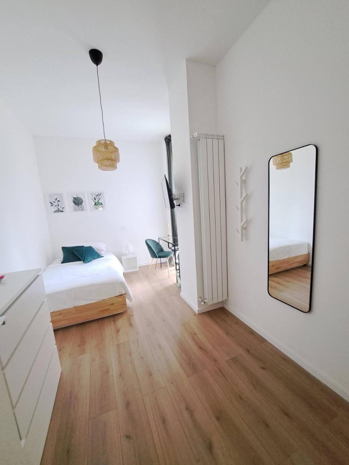 Double Room with Private Bathroom photo 2