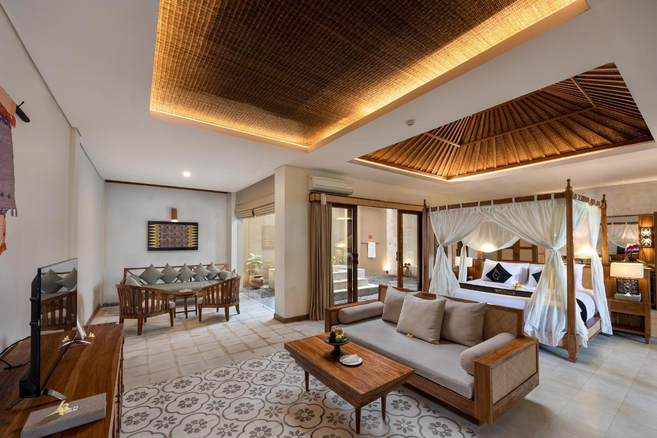 Suite Garden View with Spa Bath and   Daily Afternoon Tea