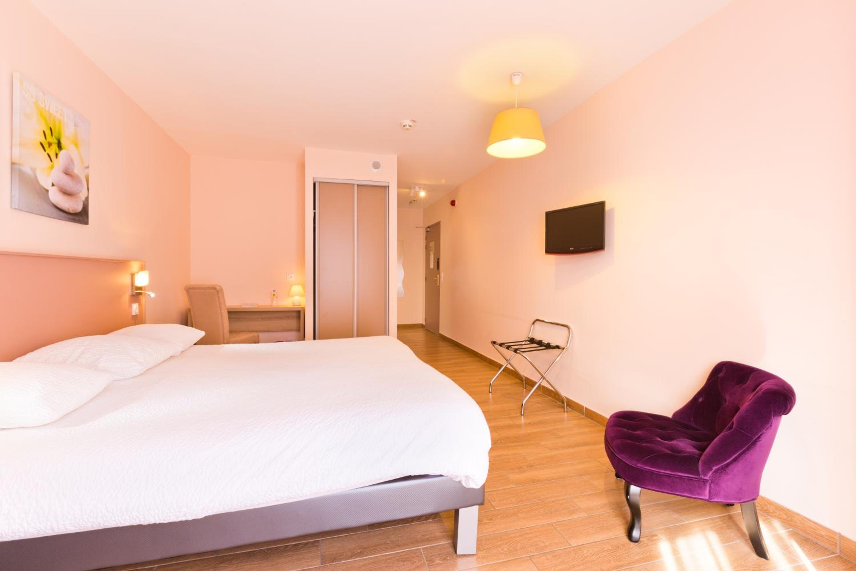 Deluxe Double Room photo 3