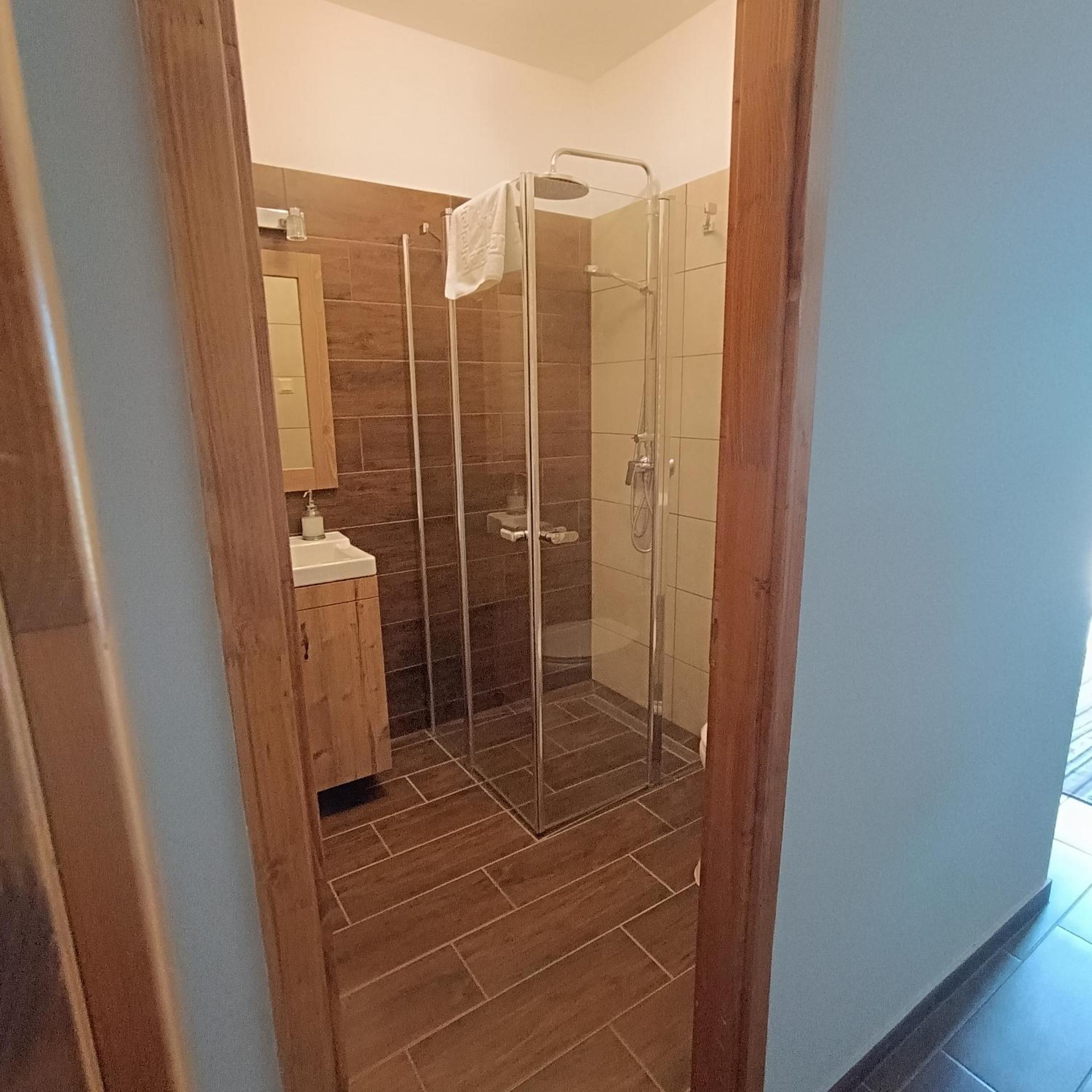 One-Bedroom Suite photo 3