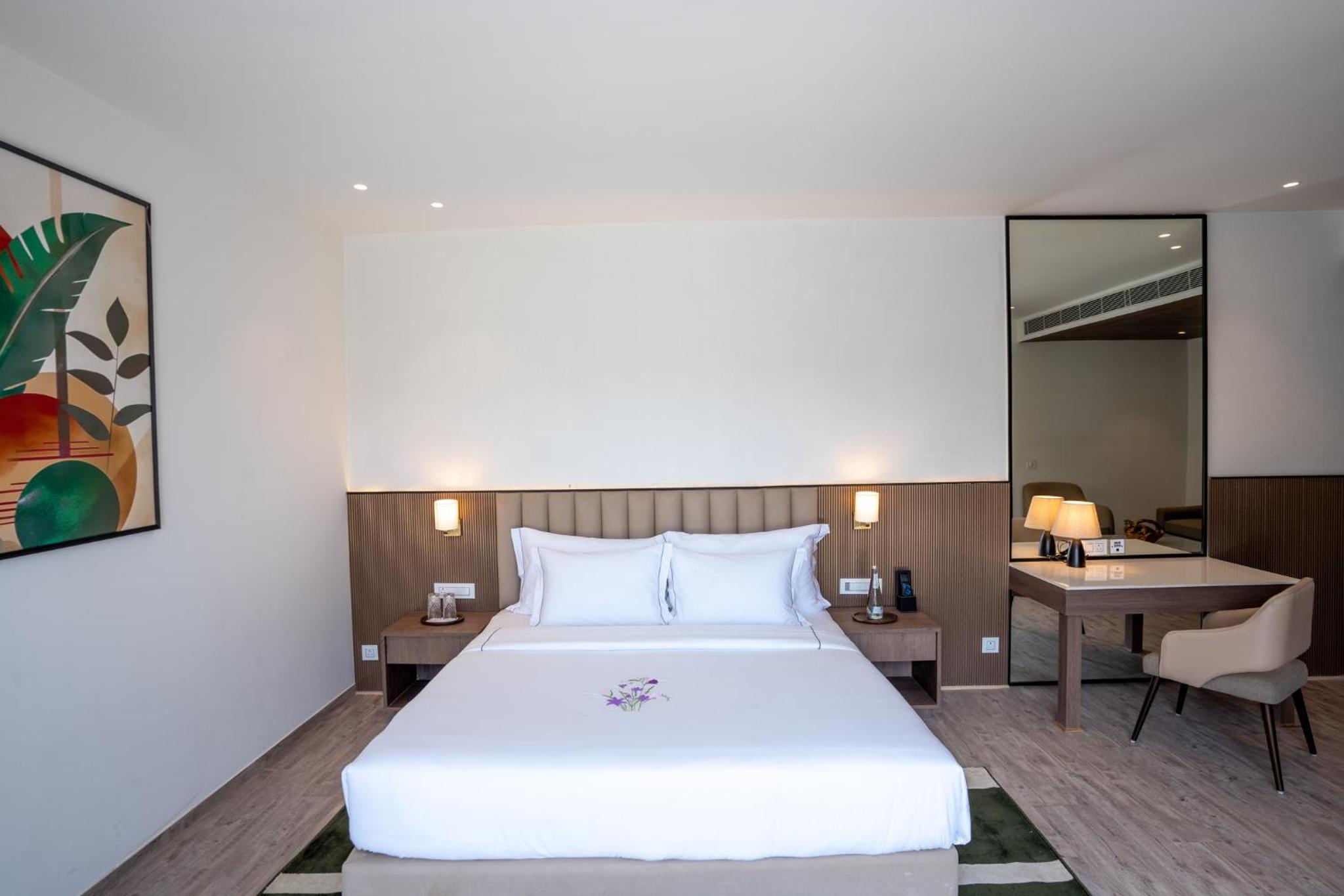 Rhodo Suites with Balcony photo 3