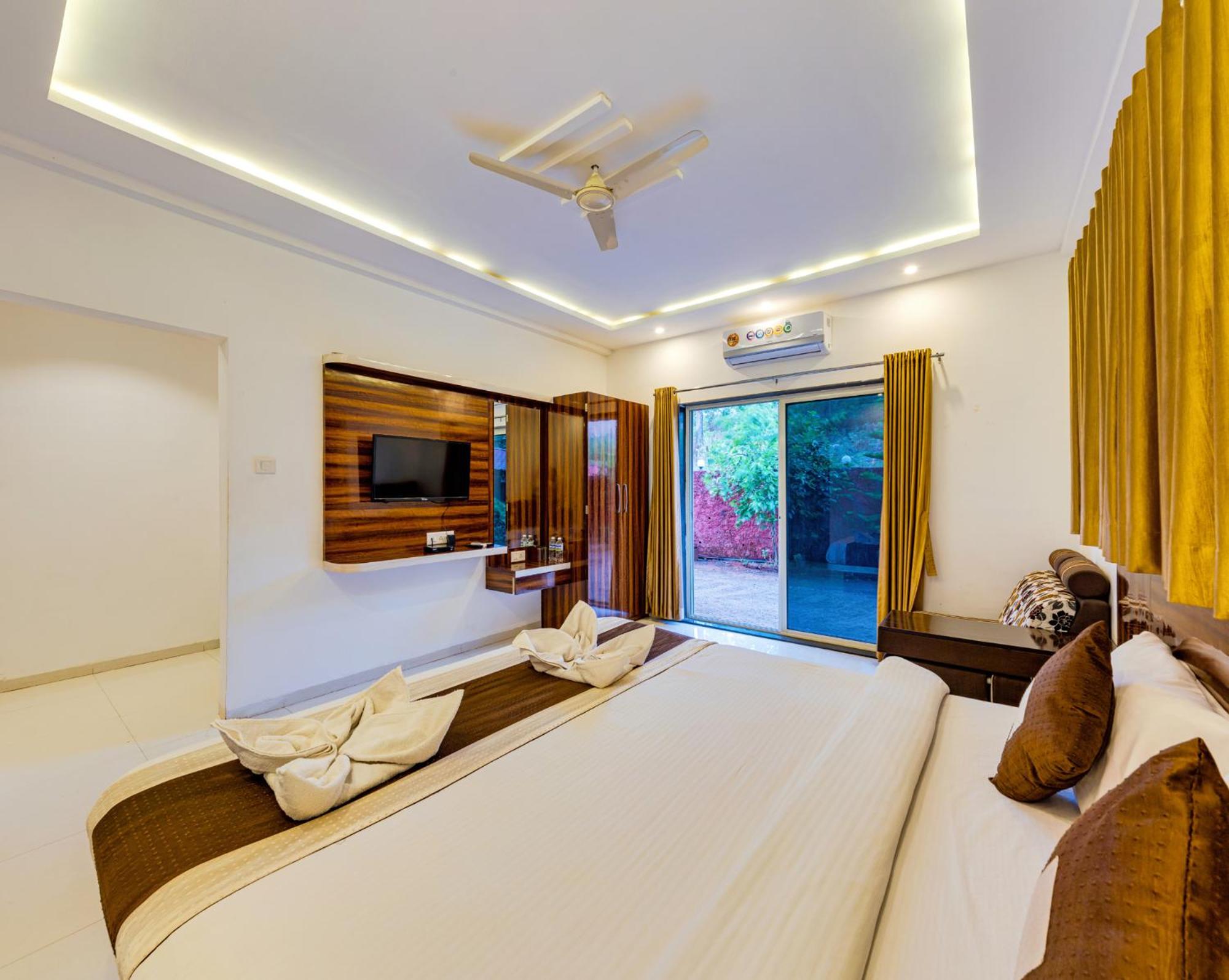 Deluxe Room Without Balcony - Photo 4