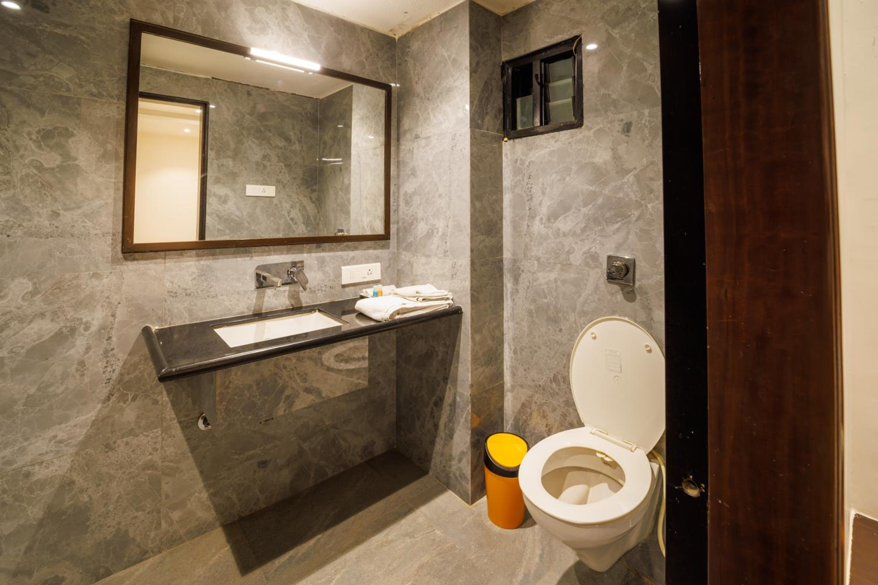 Deluxe Suite photo 3