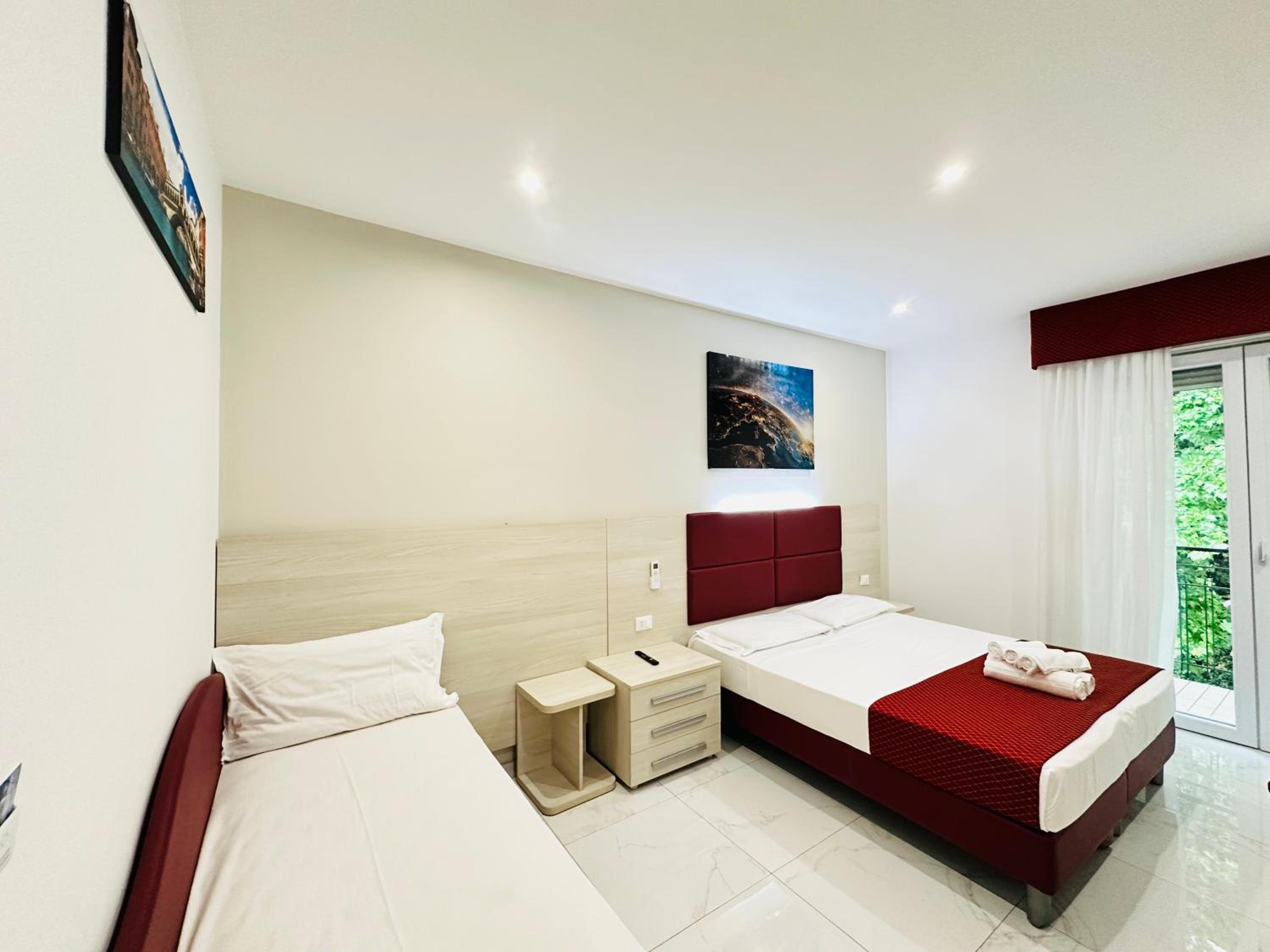 Triple Room - Photo 20