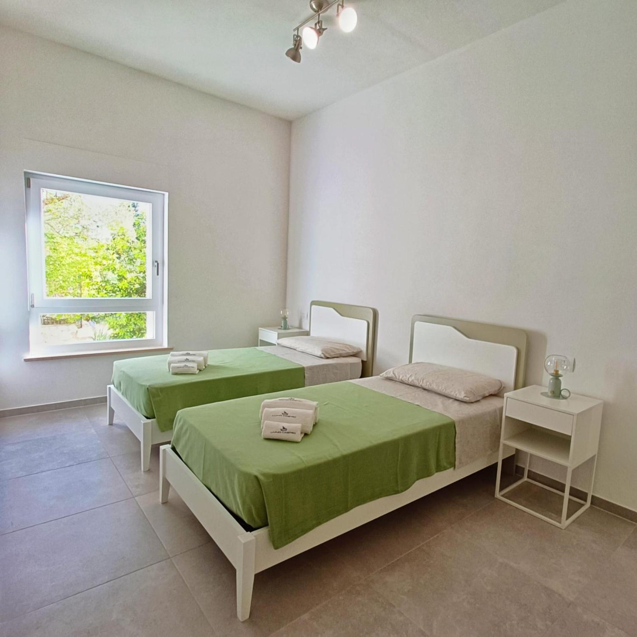 Apartment with Garden View