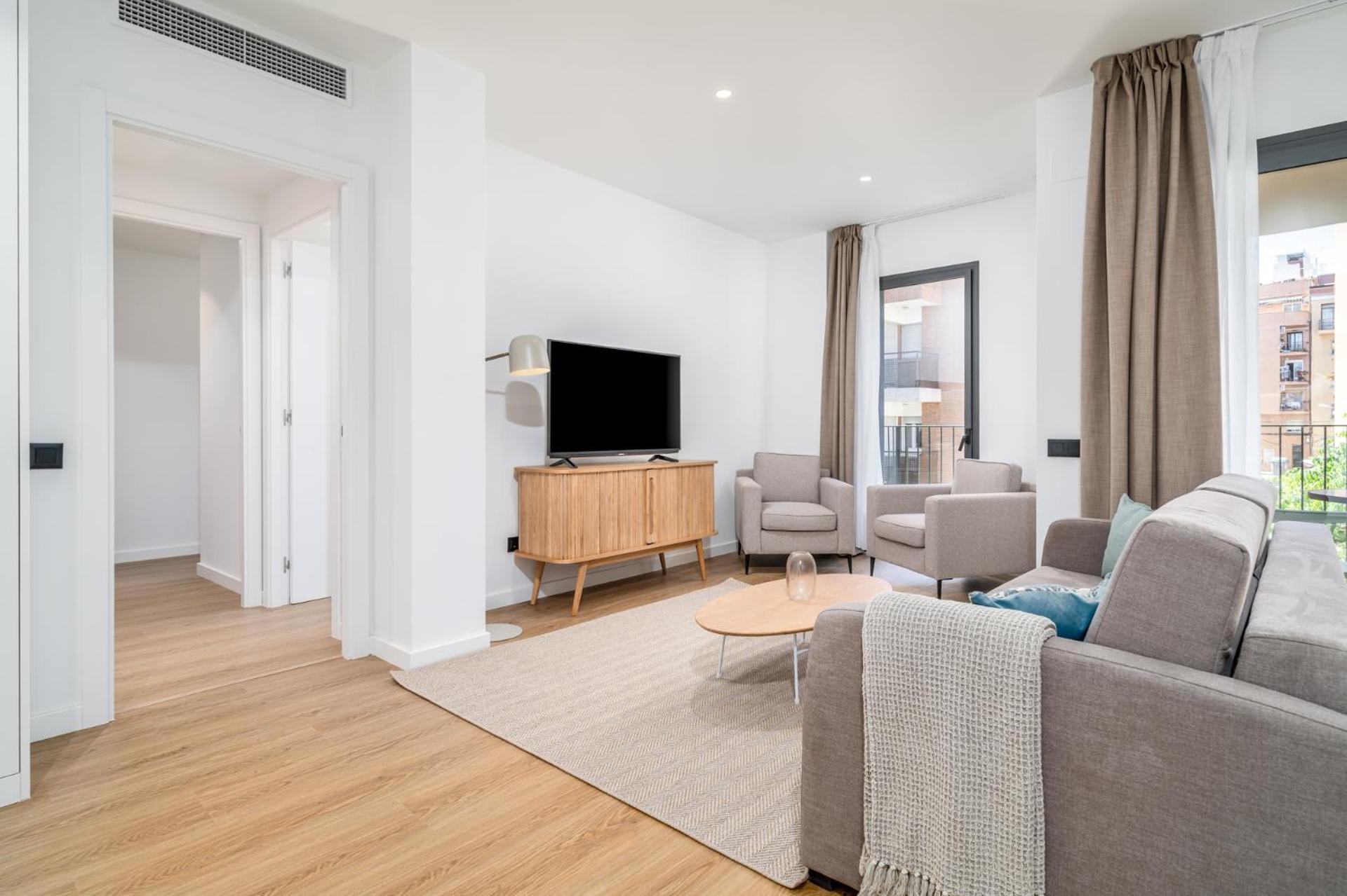 Two-Bedroom Family Apartment with Terrace photo 2