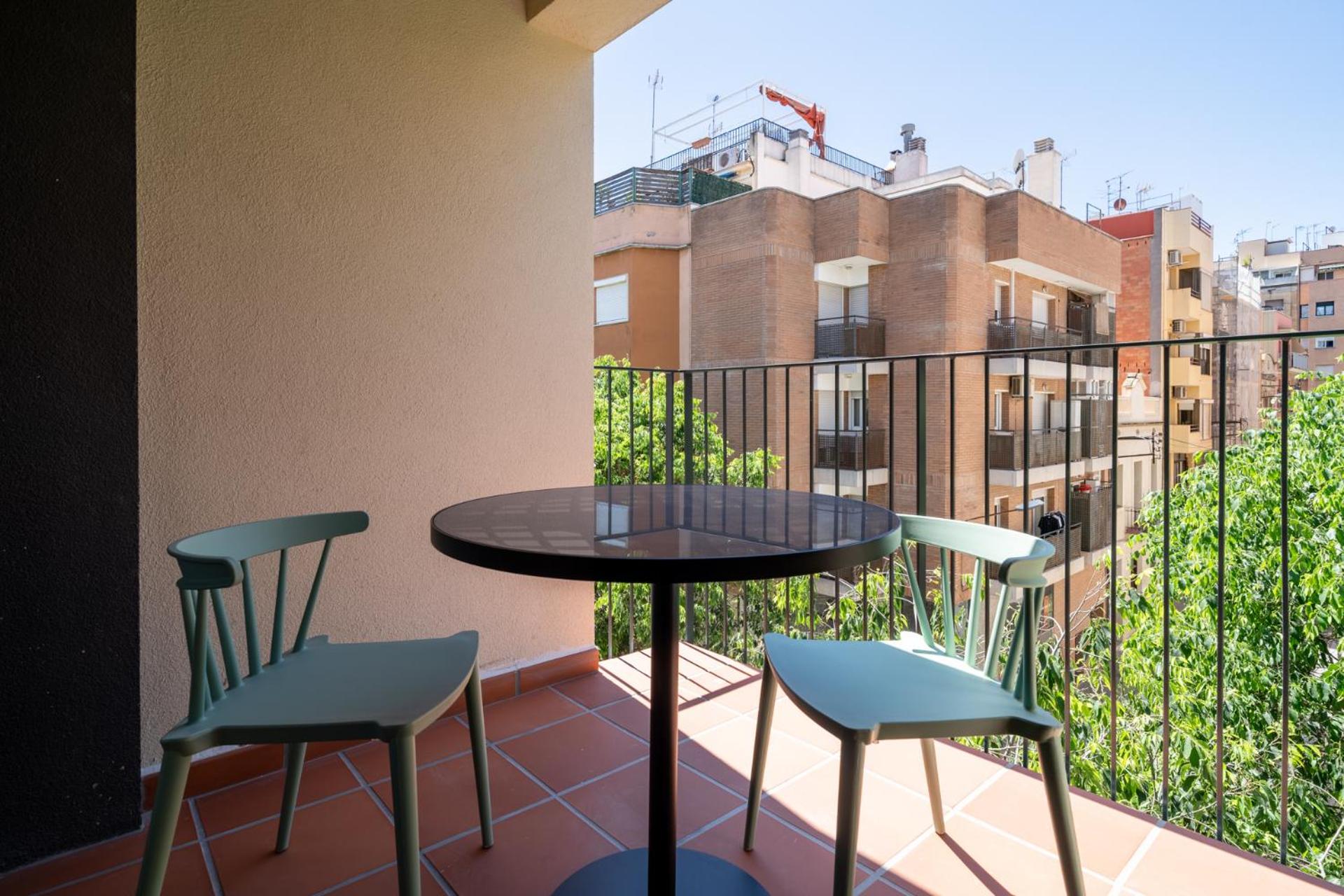 Two-Bedroom Family Apartment with Terrace photo 3