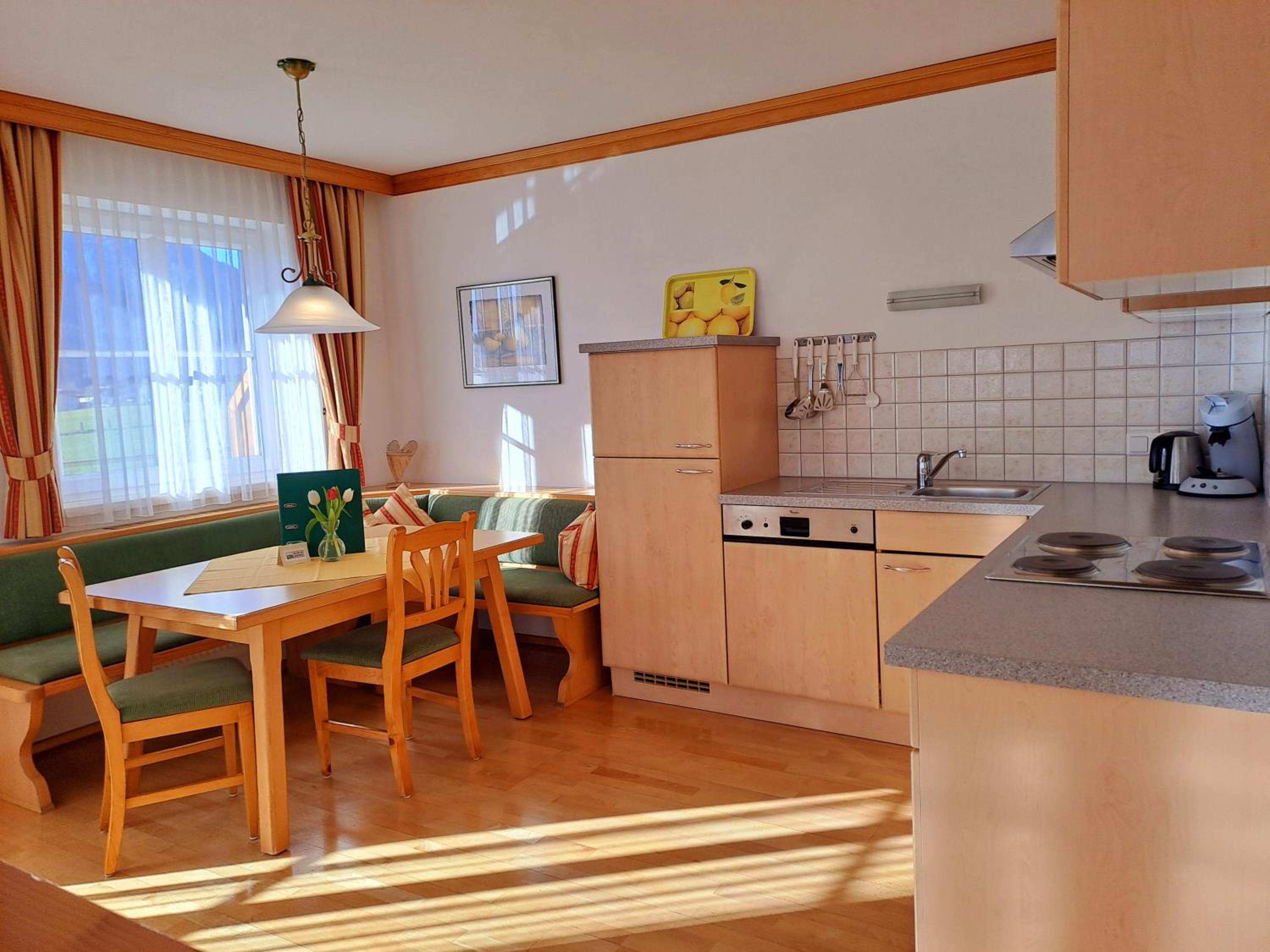 Two-Bedroom Apartment with Balcony 1 photo 3