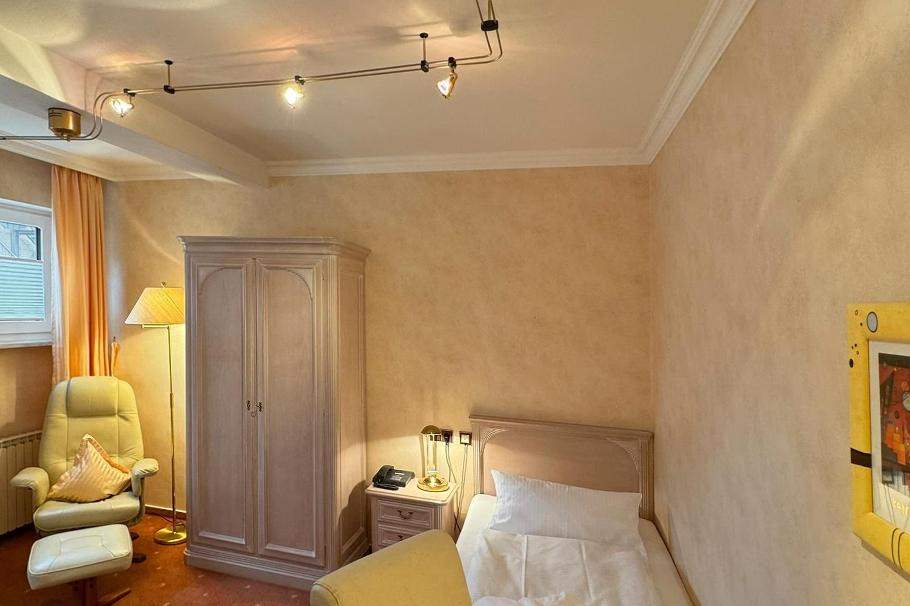 Single Room photo 1