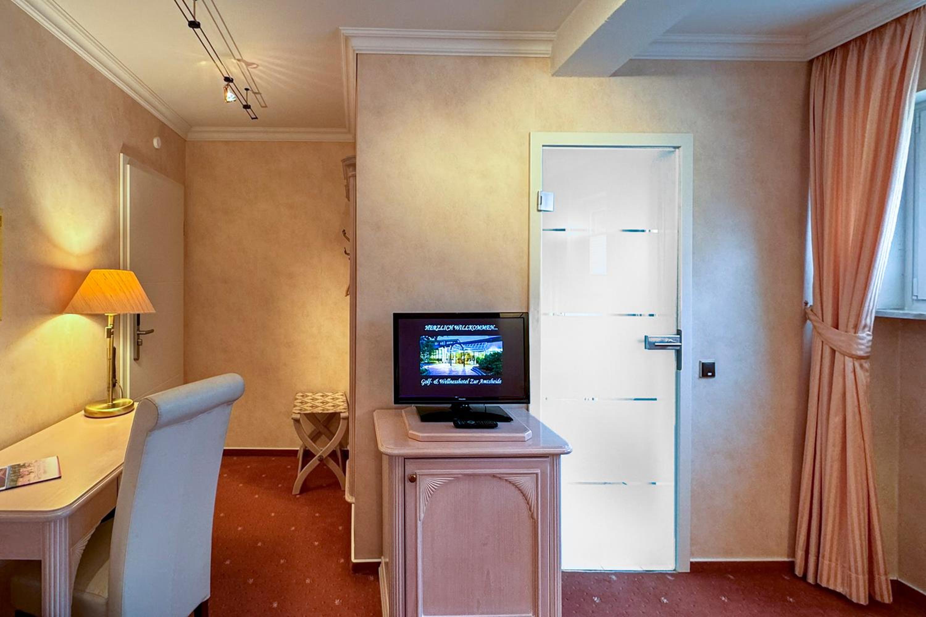 Single Room photo 3