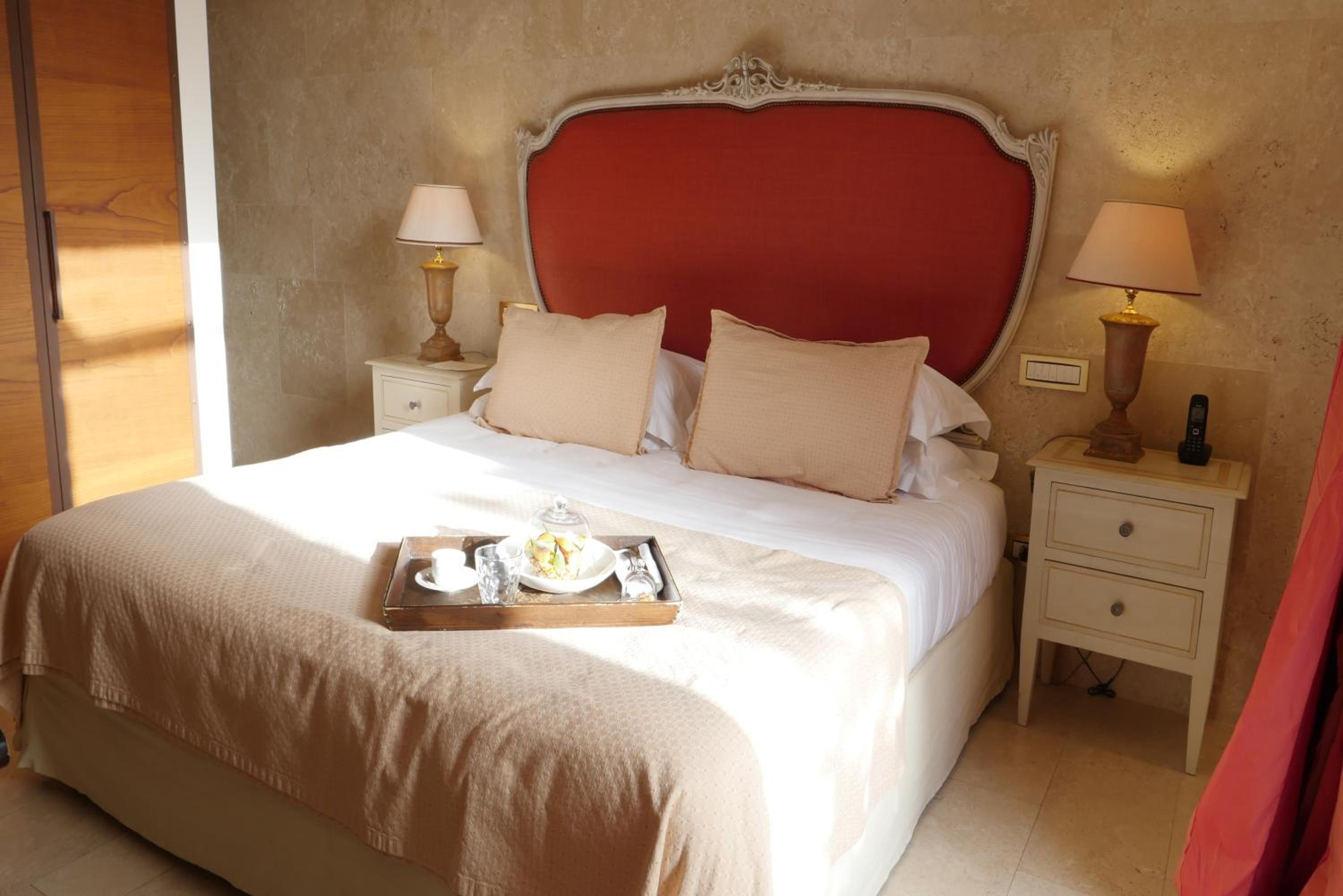 Suite with Terrace - Photo 1