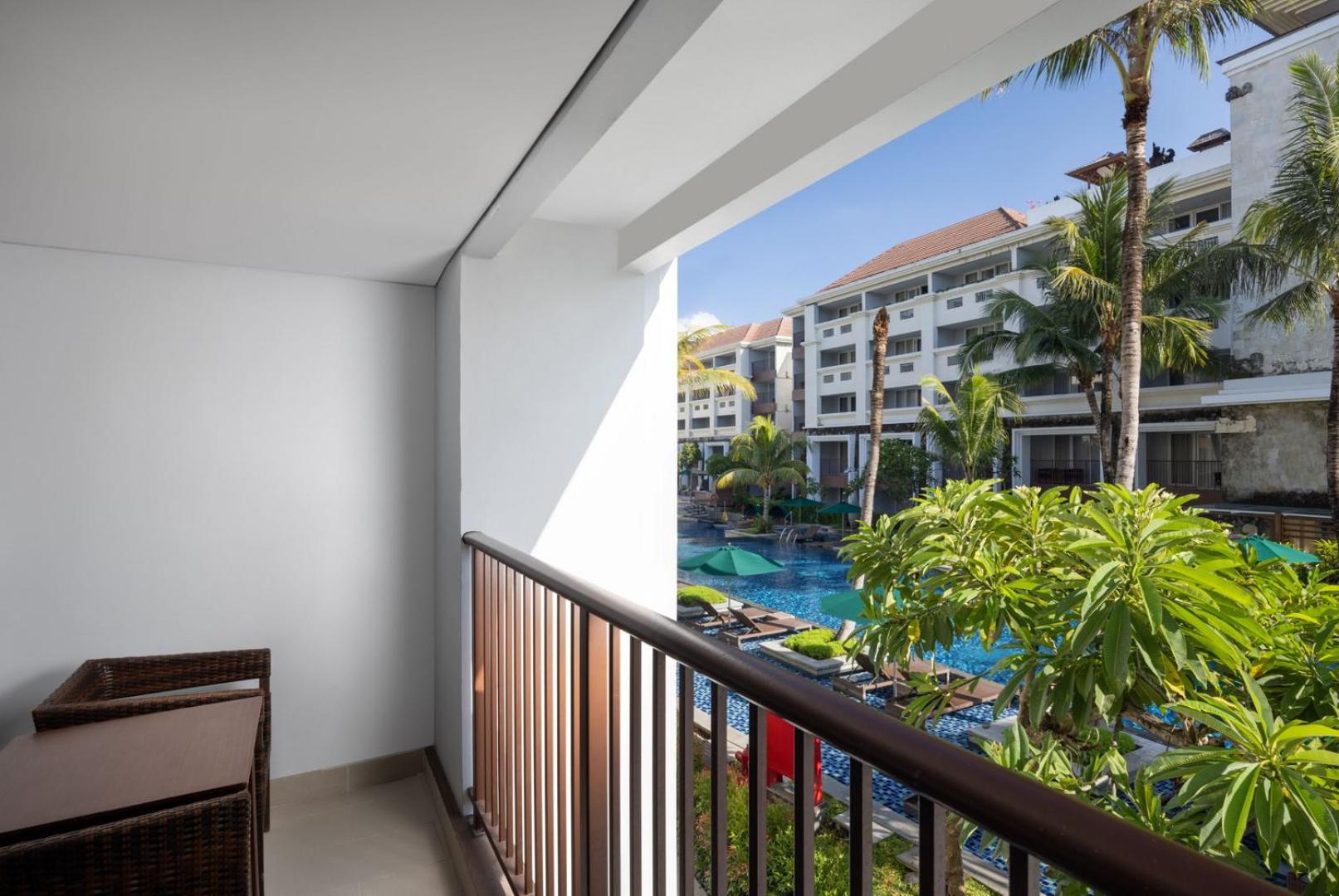 Grand Deluxe Twin Room with Pool View photo 2