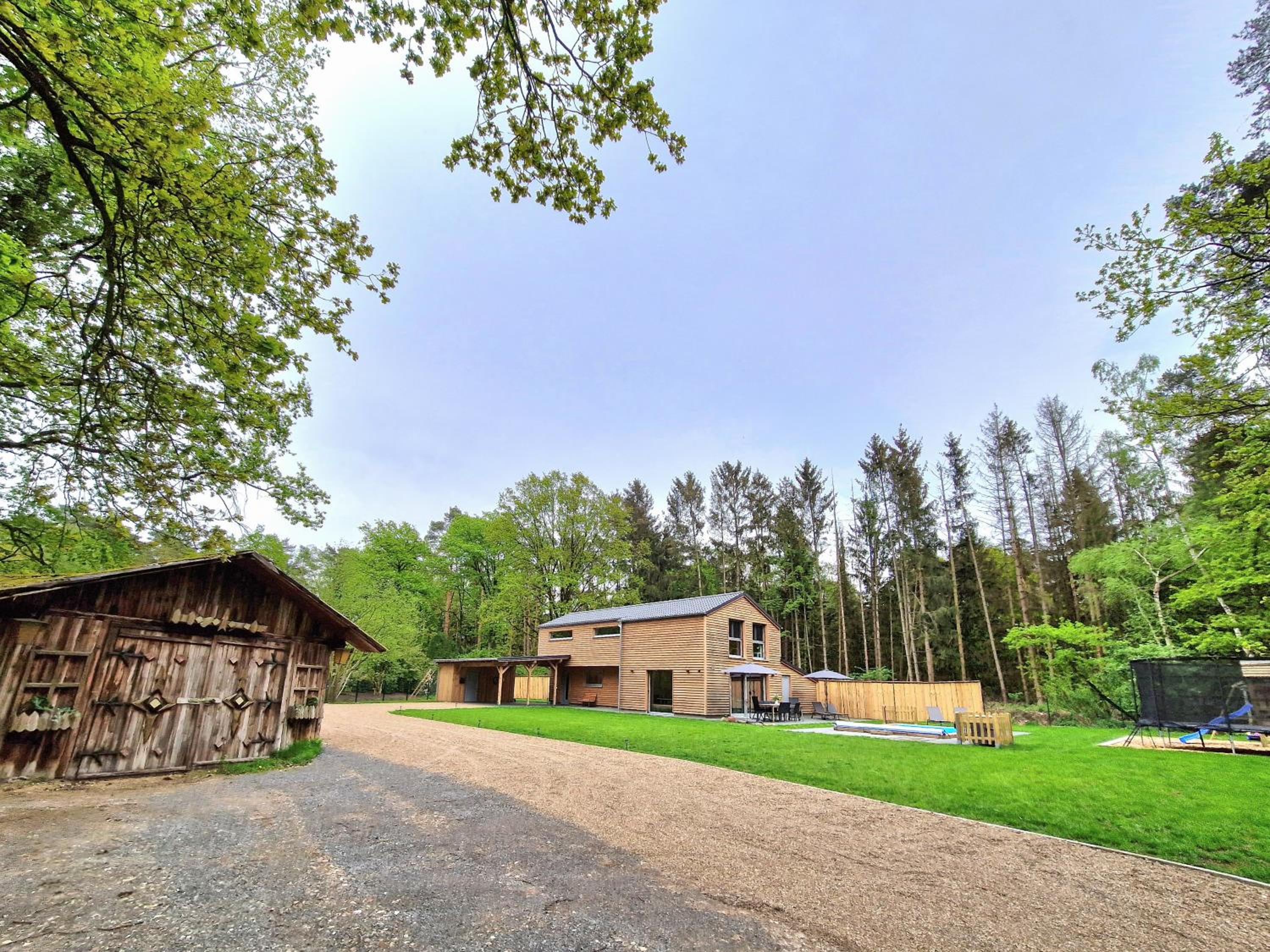 Four-Bedroom House photo 2