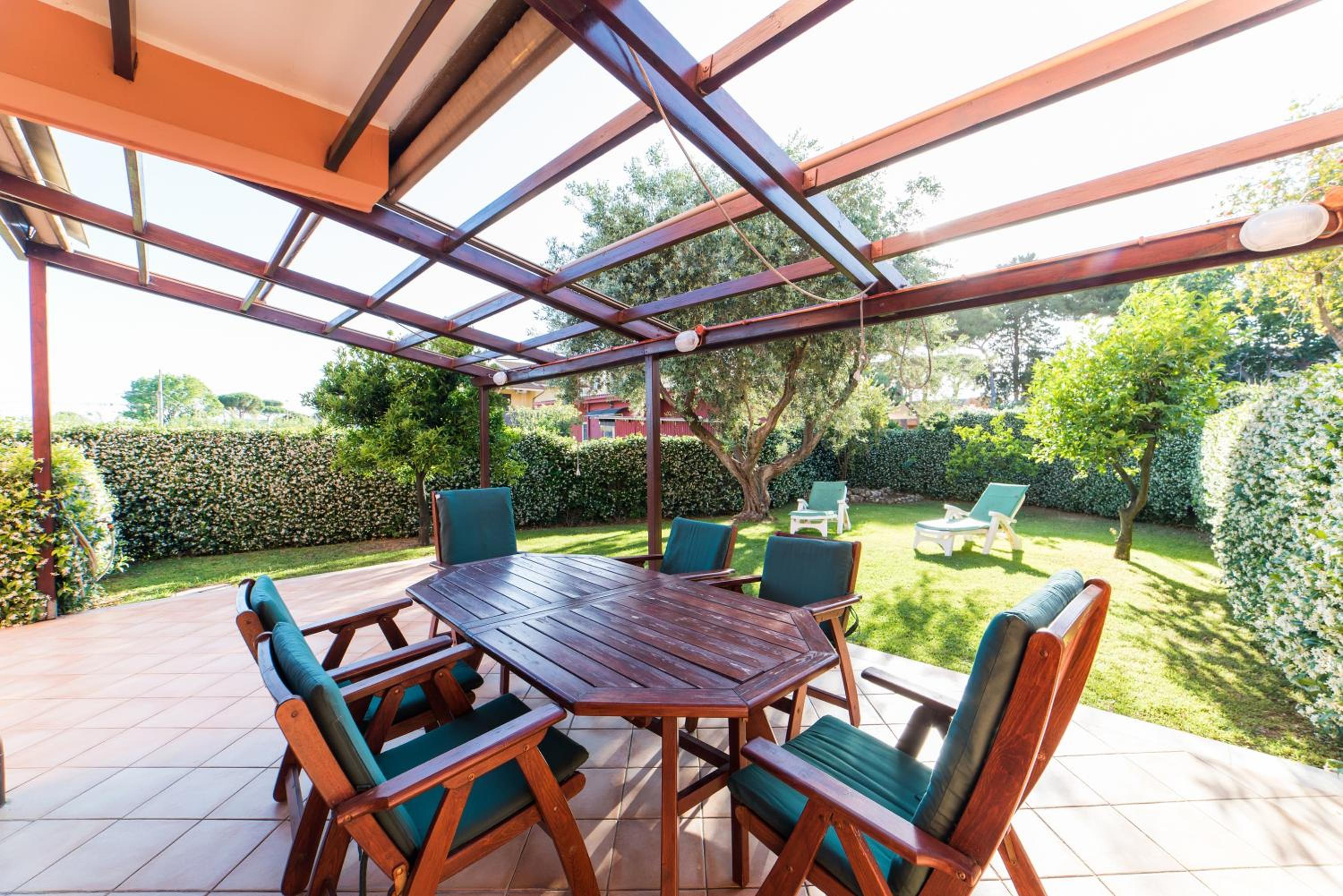 Villa photo 1