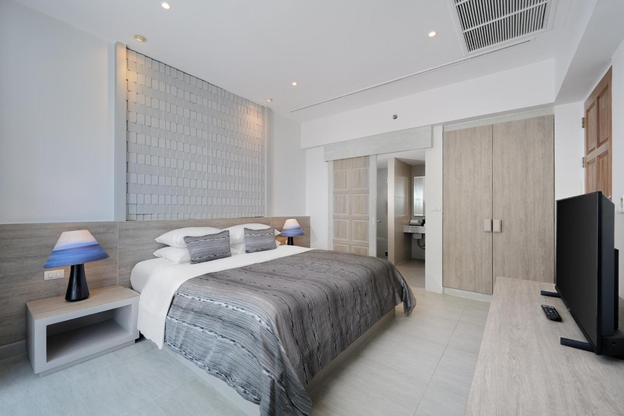 Two-Bedroom Pool Villa - Photo 22