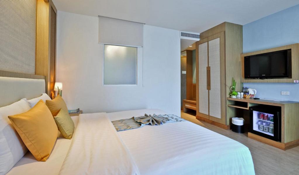 Superior King Room - Photo 6